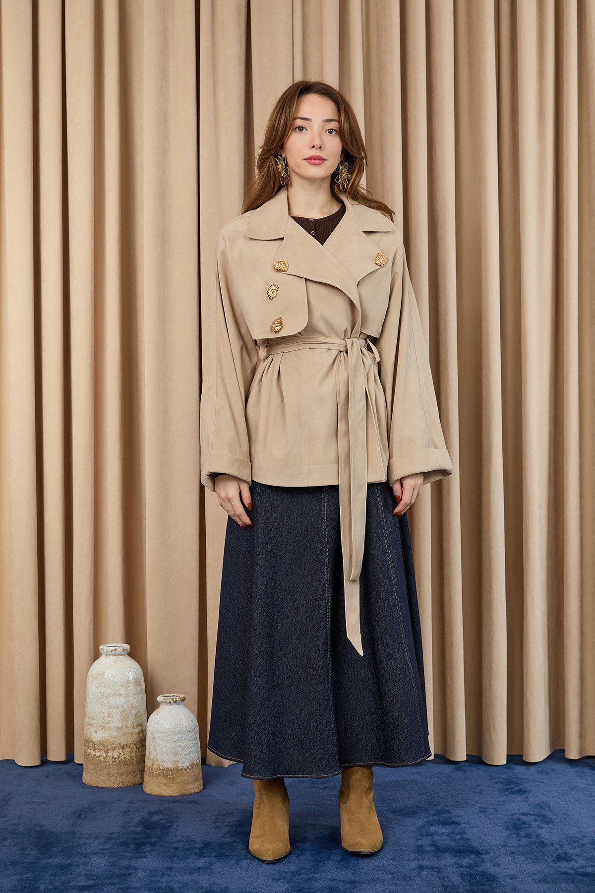 Kadın Broş Detaylı Kısa Trench  - 32405 - Bej Trençkot Soul 