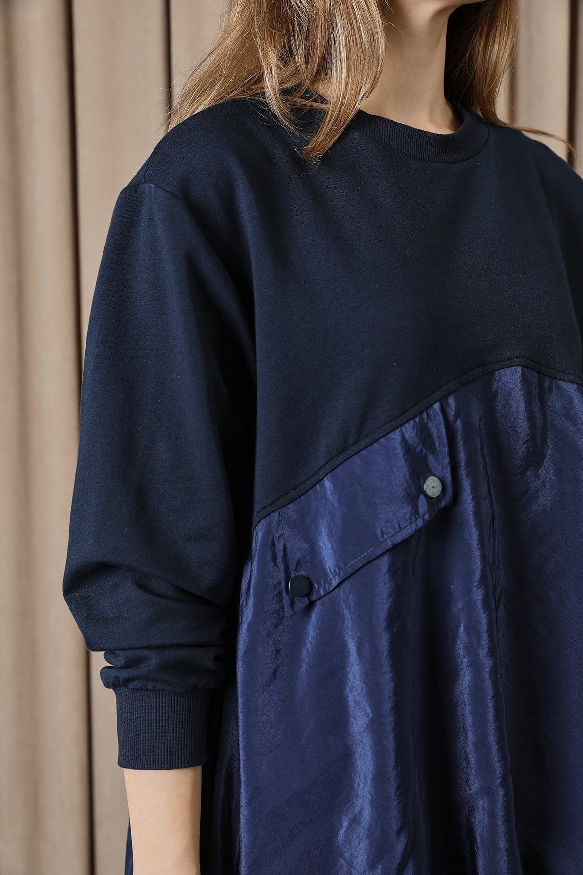 Kadın Cep Kapağı Detaylı Oversize Tunik - 20714TUN Lacivert Tunik Loreen 