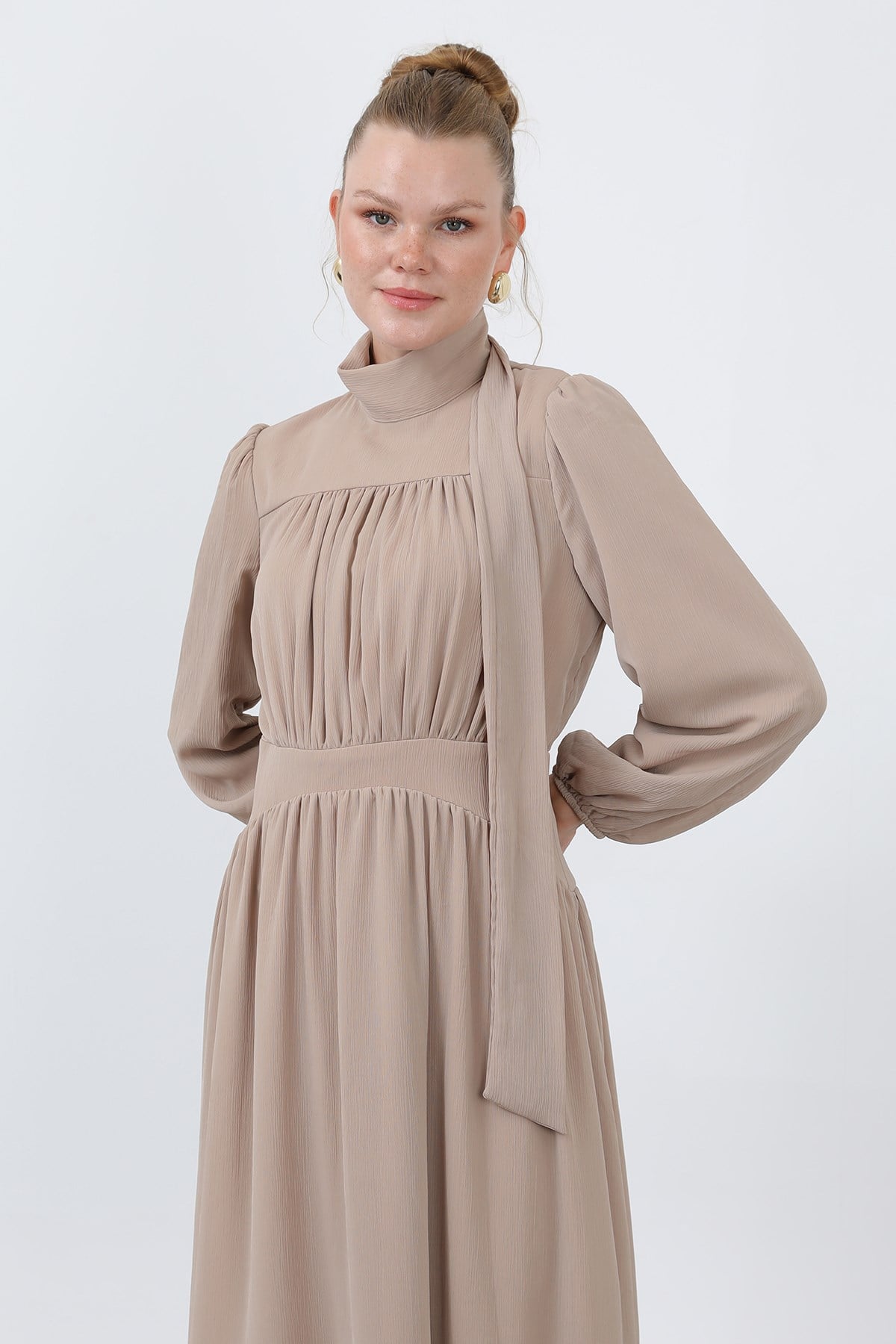 Kadın Drape Detaylı Yüksek Yaka Elbise - 12613ELB - Bej Günlük Elbise Puane 