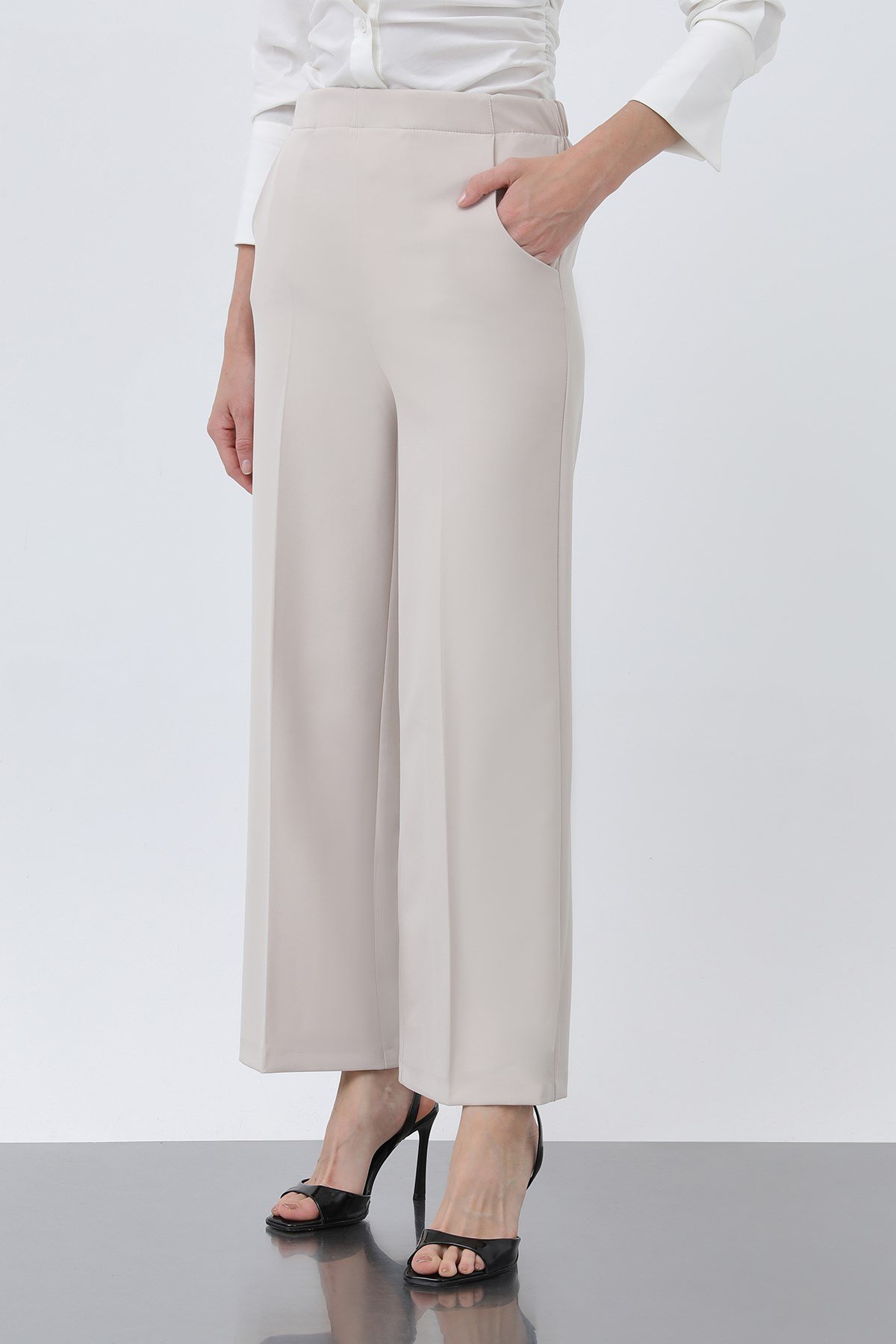 Kadın Düz Kesim Pantolon - 18243PNT - Bej Pantolon Puane 