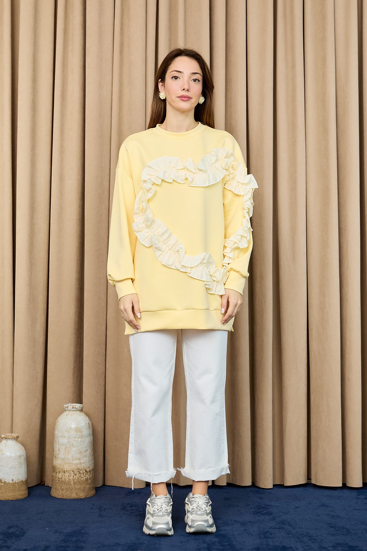 Kadın Kalp Şeklinde Fırfırlı Oversize Tunik - 20715TUN - Sarı-Bej Tunik Loreen 