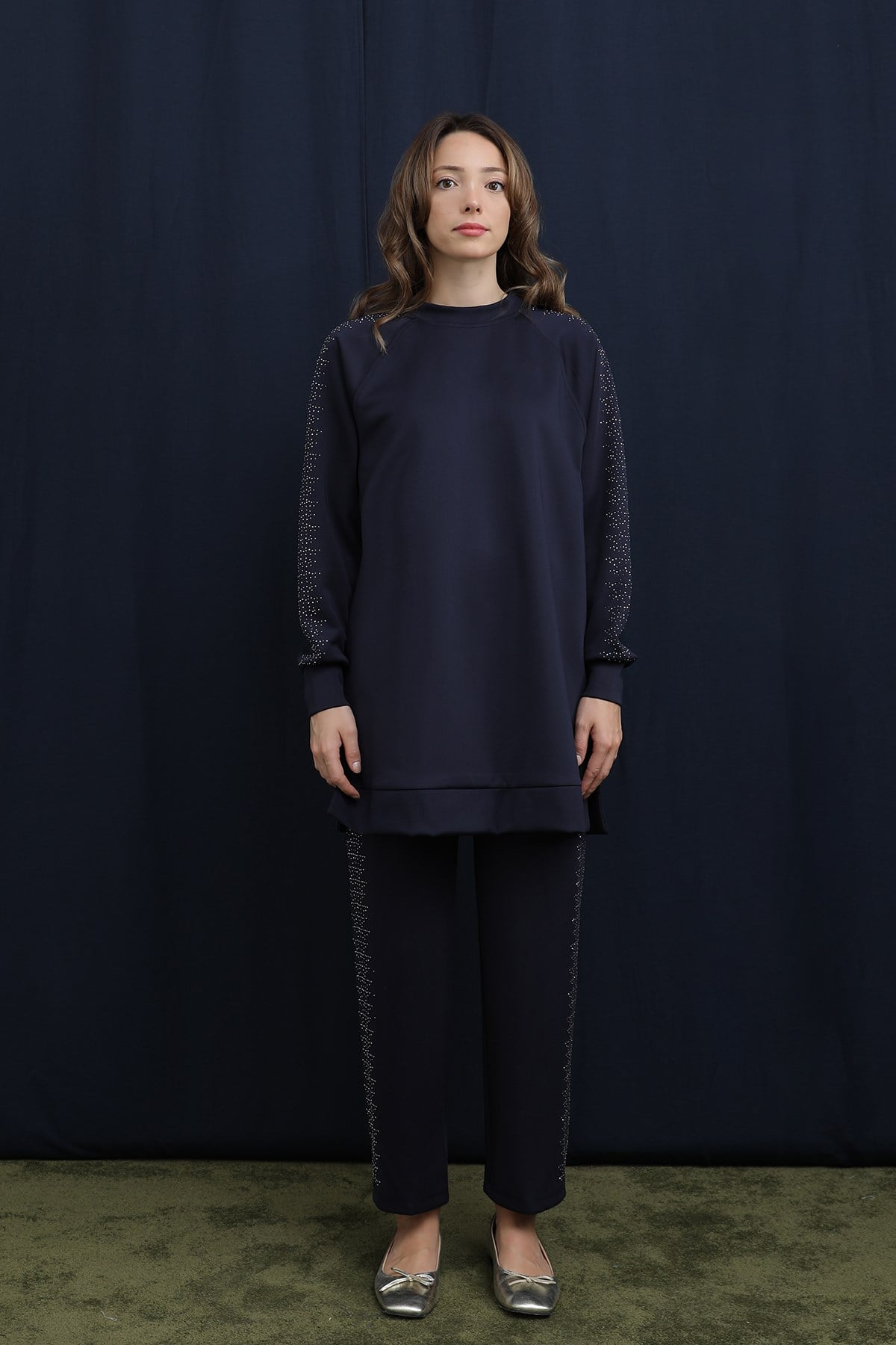 Kadın Kolları ve Pantolon Yanları Taş Detaylı Basic Takım - 14394TKS - Lacivert Eşofman Takım Puane 
