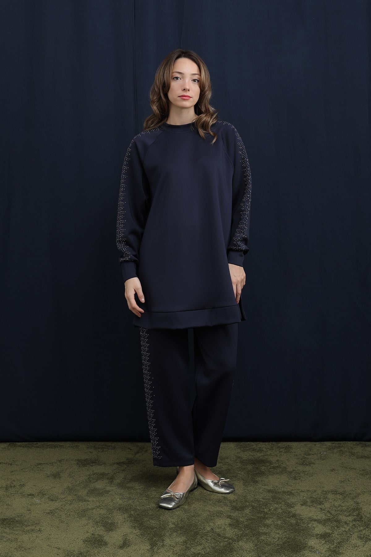 Kadın Kolları ve Pantolon Yanları Taş Detaylı Basic Takım - 14394TKS - Lacivert Eşofman Takım Puane 