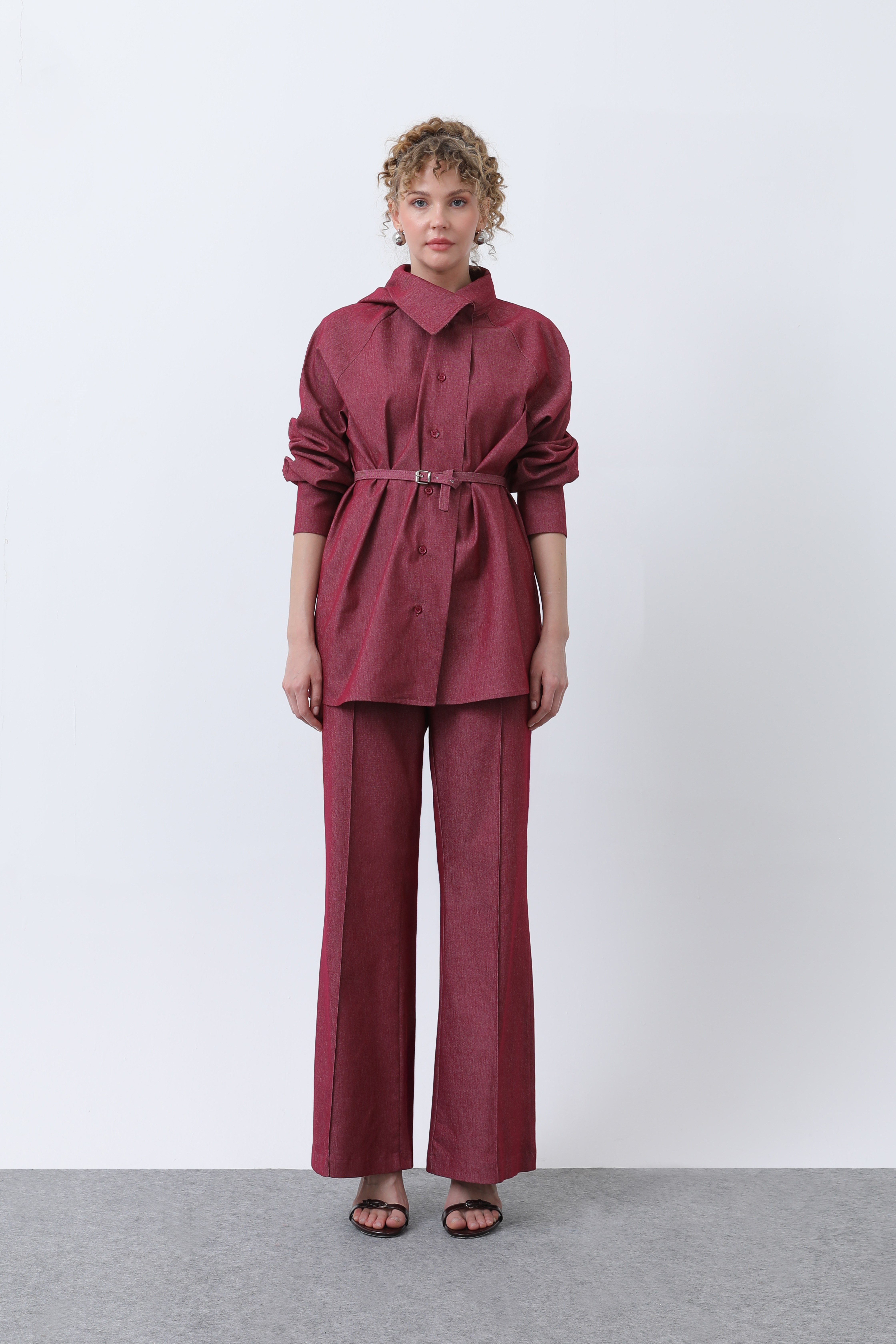 Kadın Kruvaze Yaka Kemer Detaylı Pantolonlu Denim Takım - 20652TKS - Bordo İkili Takımlar Loreen 