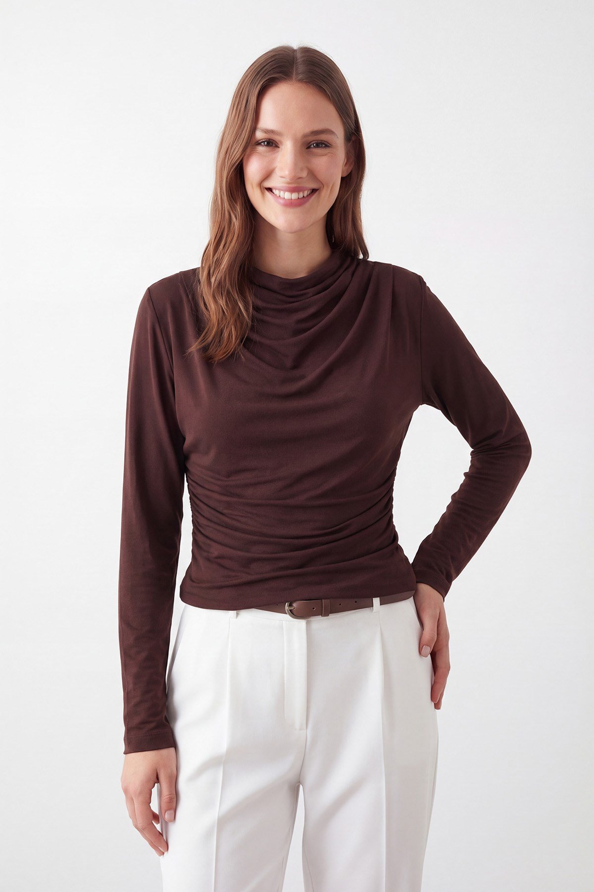Kadın Modern Kesim Drapeli  Bluz -10785BLZ - Kahverengi Bluz Puane 