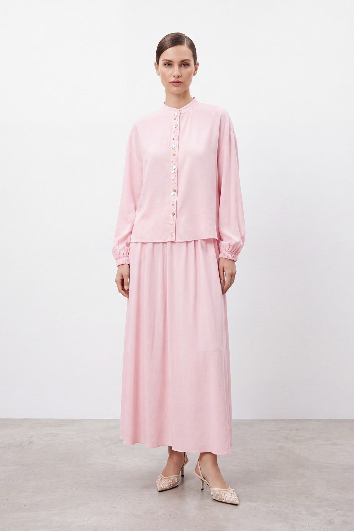 Kadın  Taş Düğme Detaylı Bluz ve Uzun Etek Takım-14434 - Pembe Eşofman Takım Puane 