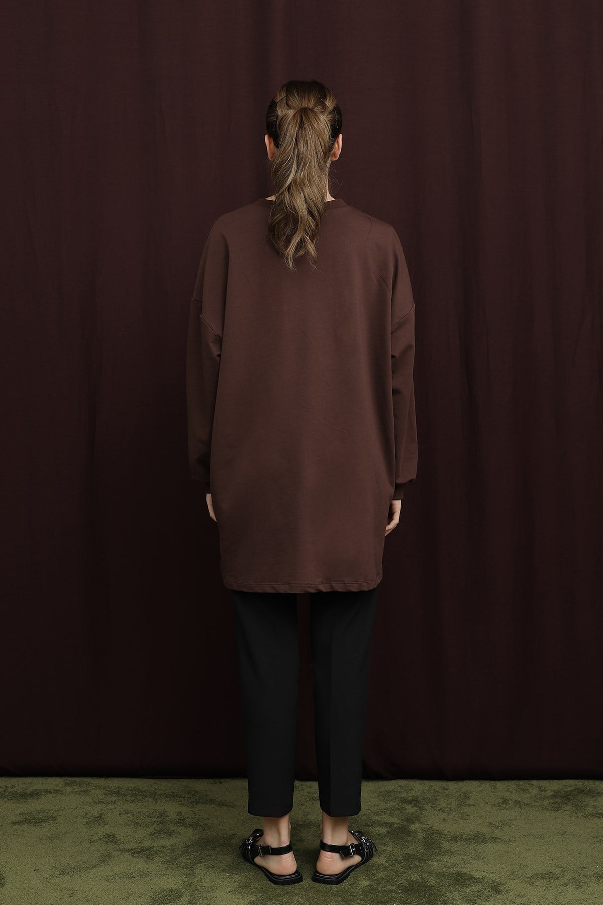 Kadın Yıldız Detaylı Basic Tunik - 10736TUN - Kahverengi Tunik Puane 
