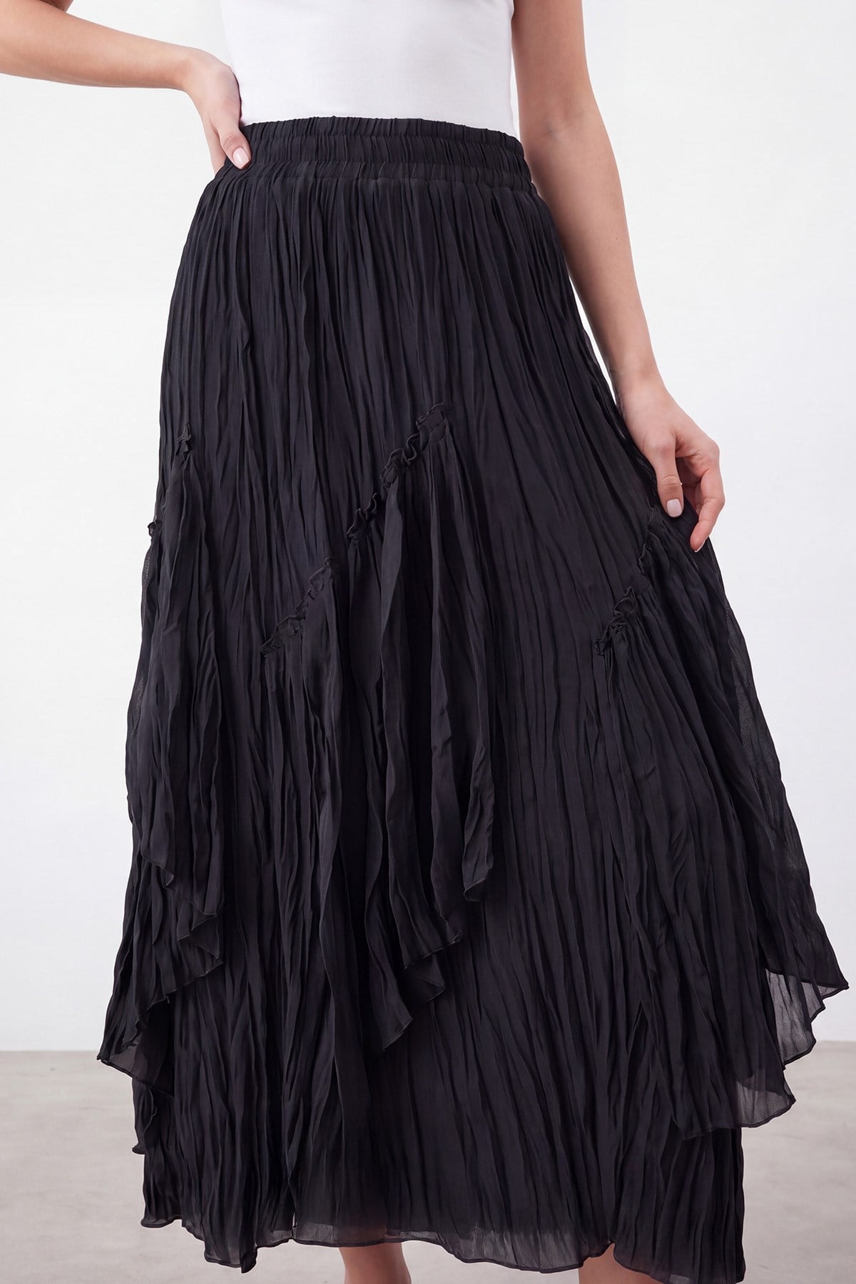 Pile Detaylı Uzun Etek - Siyah Etek Puane 