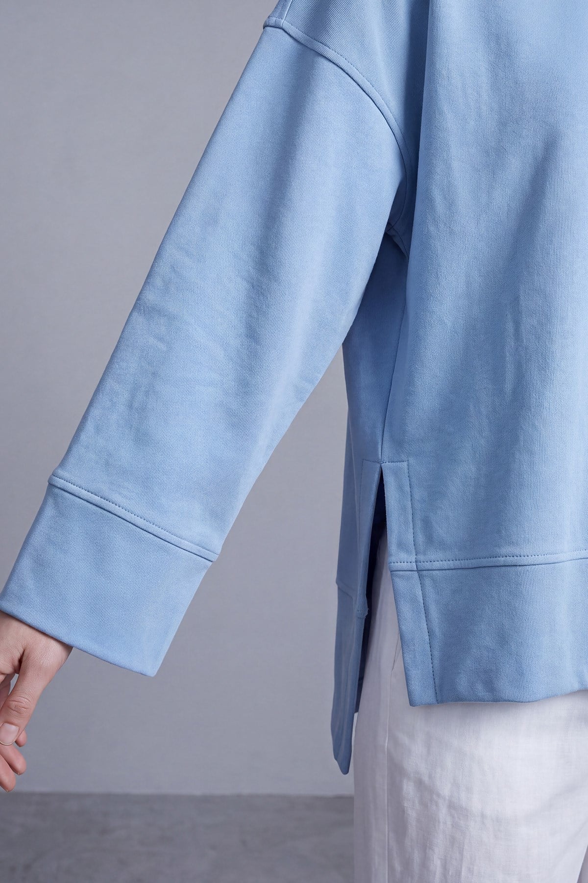Yırtmaçlı Yuvarlak Yaka Sweatshirt Açık Mavi Bluz Soul 