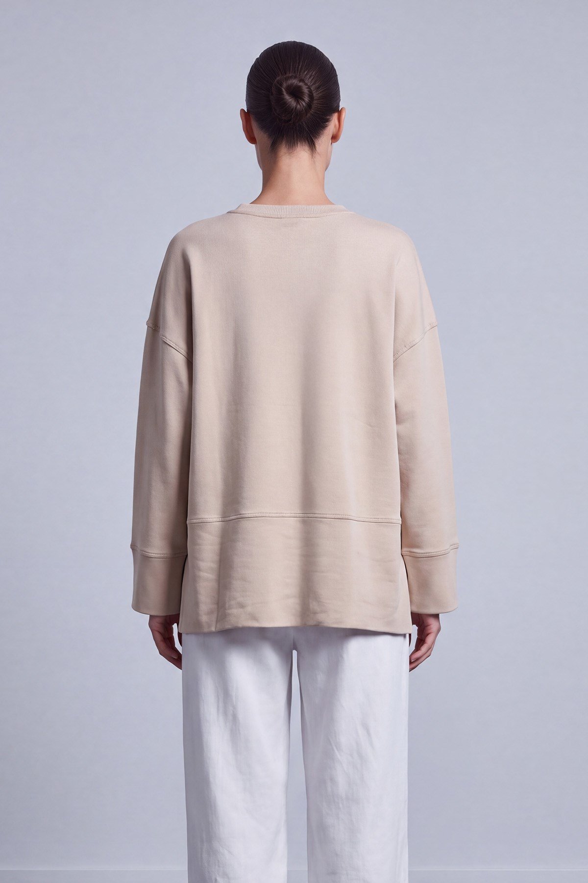 Yırtmaçlı Yuvarlak Yaka Sweatshirt - Koyu Bej Bluz Soul 