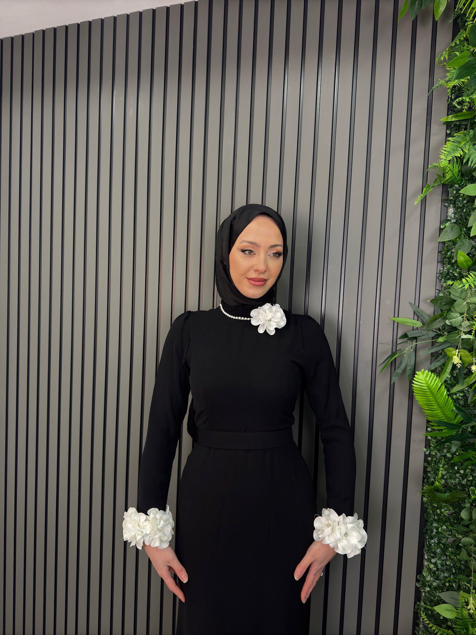 Abiye
Almira Abiye Siyah