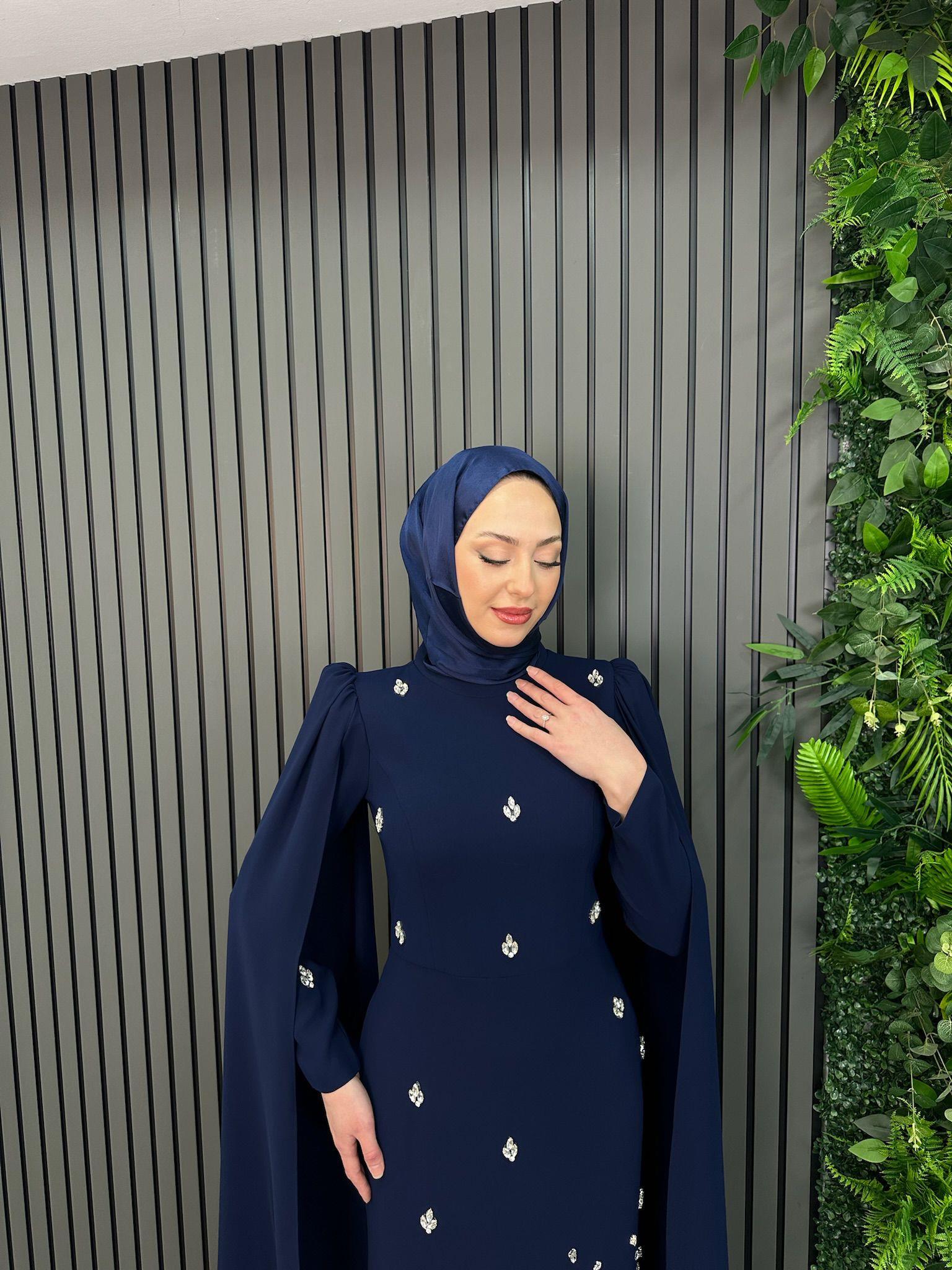 Abiye
Alya Abiye Lacivert