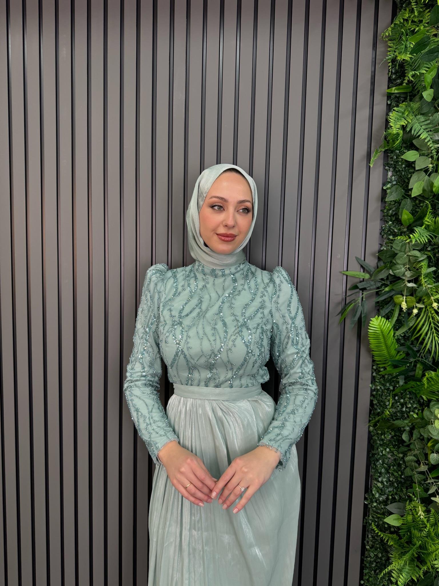 Abiye
Amour Abiye Mint Yeşil