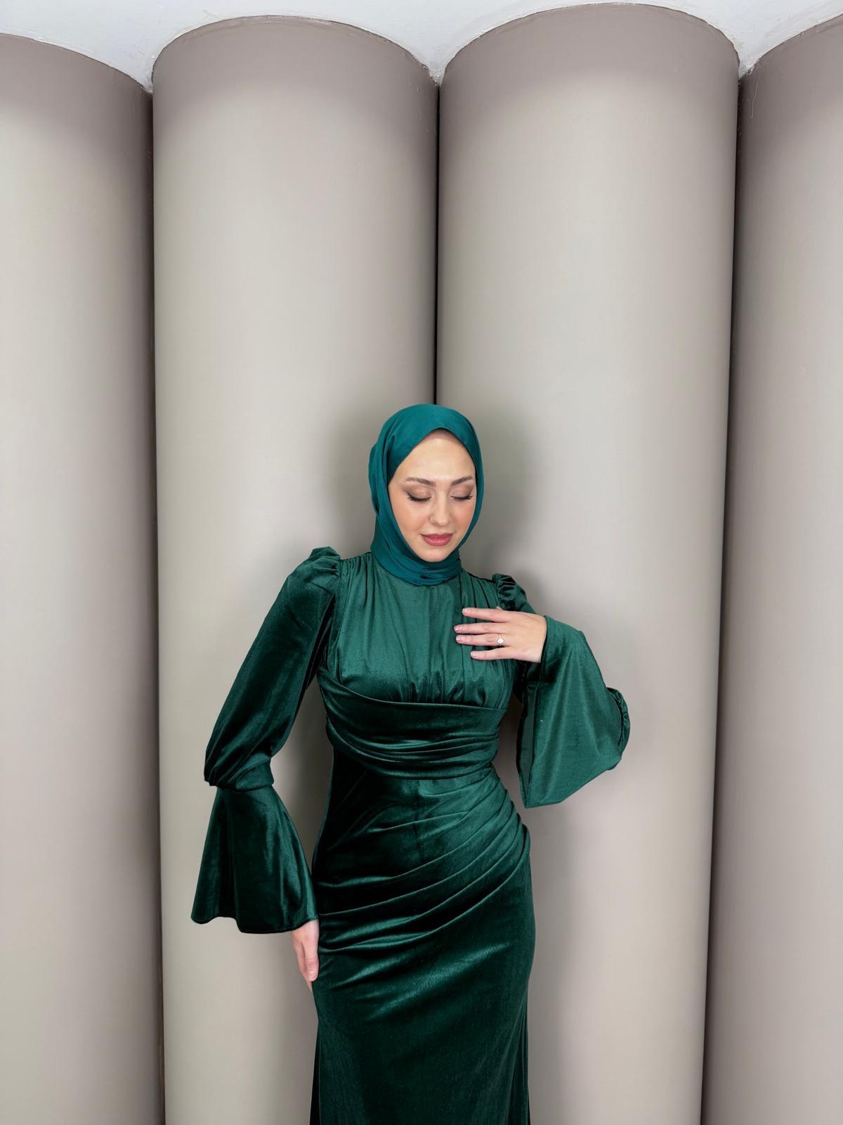 Abiye
Anara Abiye Zümrüt Yeşil