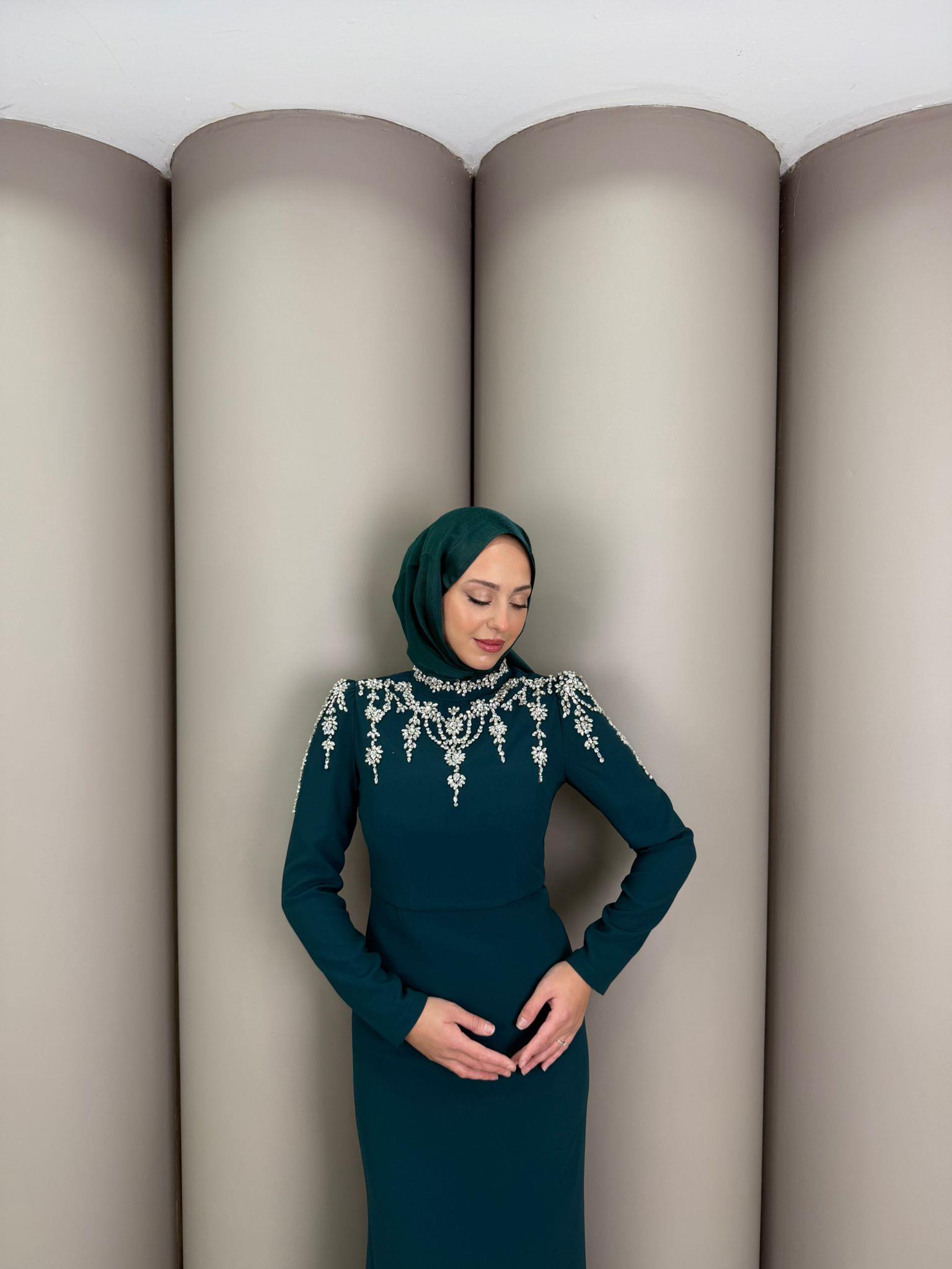 Abiye
Atiye Abiye Zümrüt Yeşil