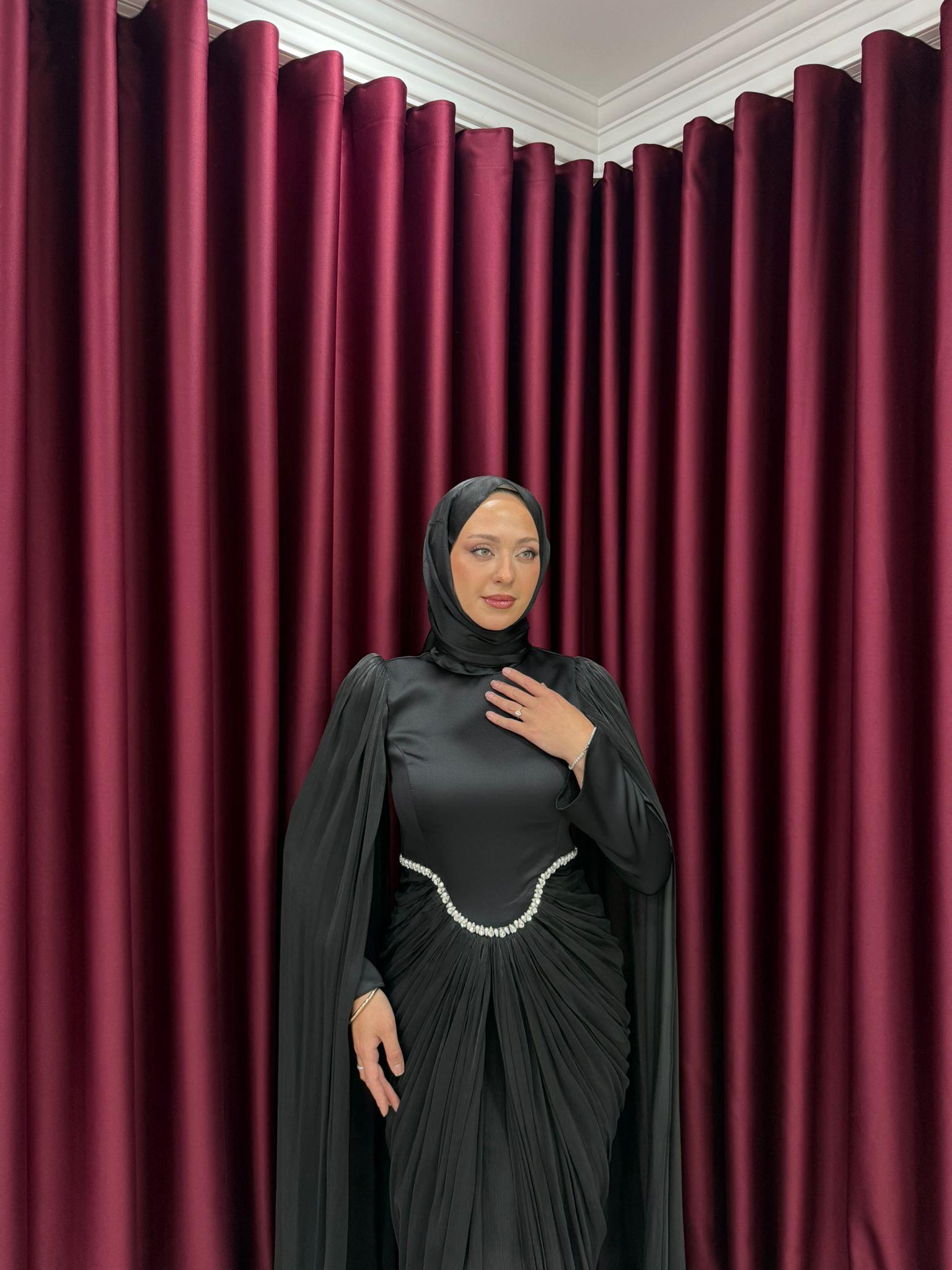 Abiye
Aura Abiye Siyah