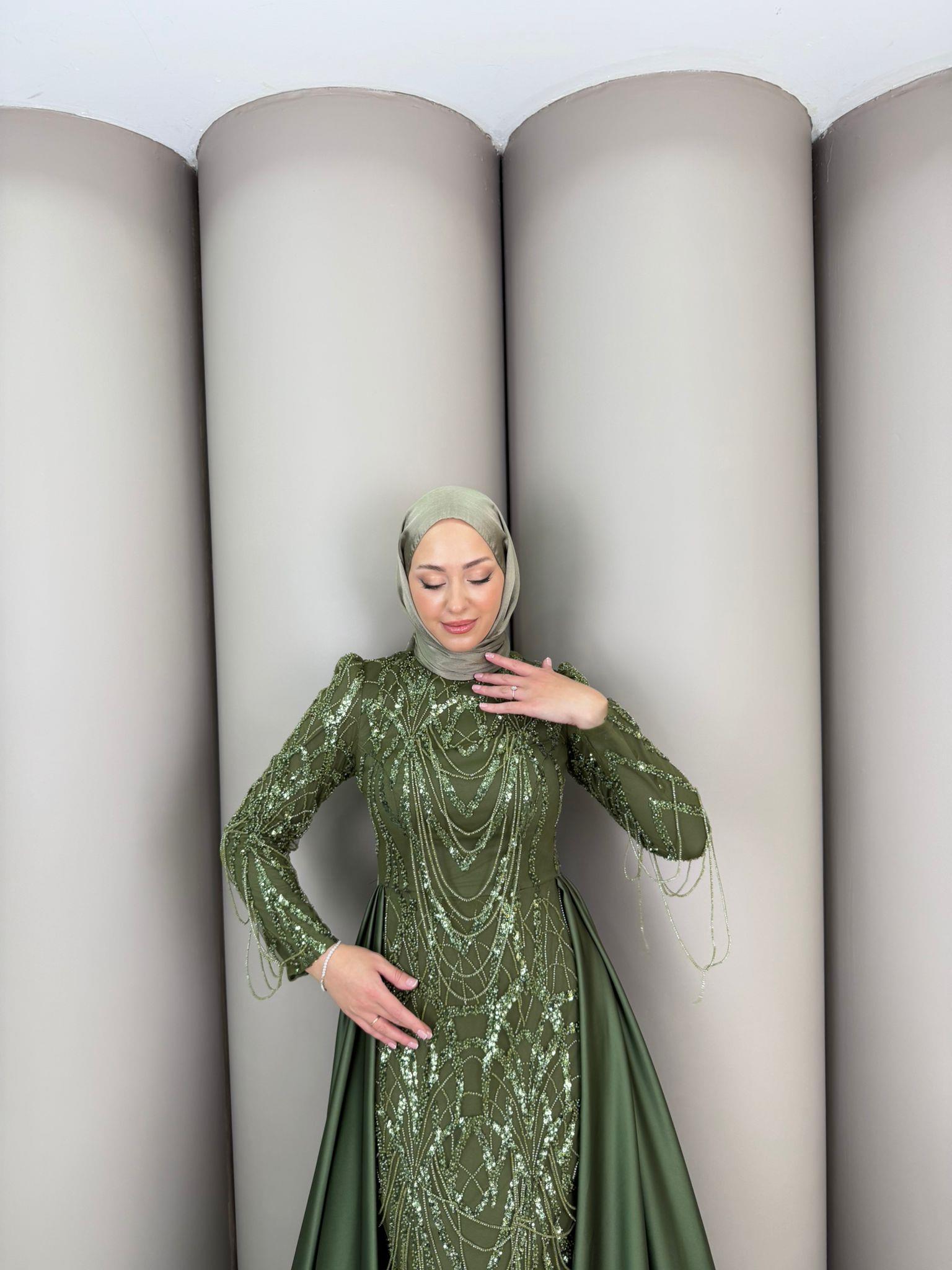 Abiye
Banu Abiye Haki