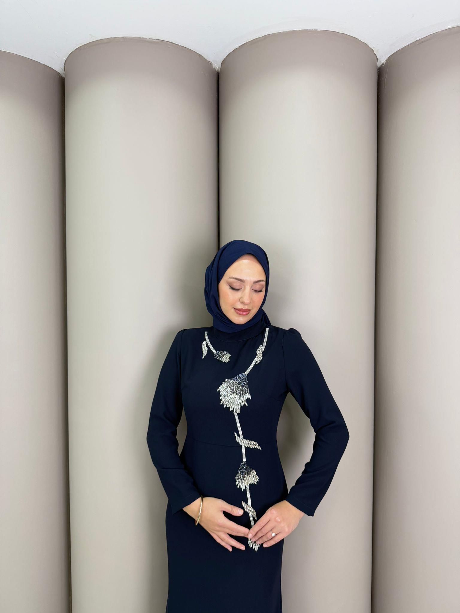 Abiye
Belin Abiye Lacivert