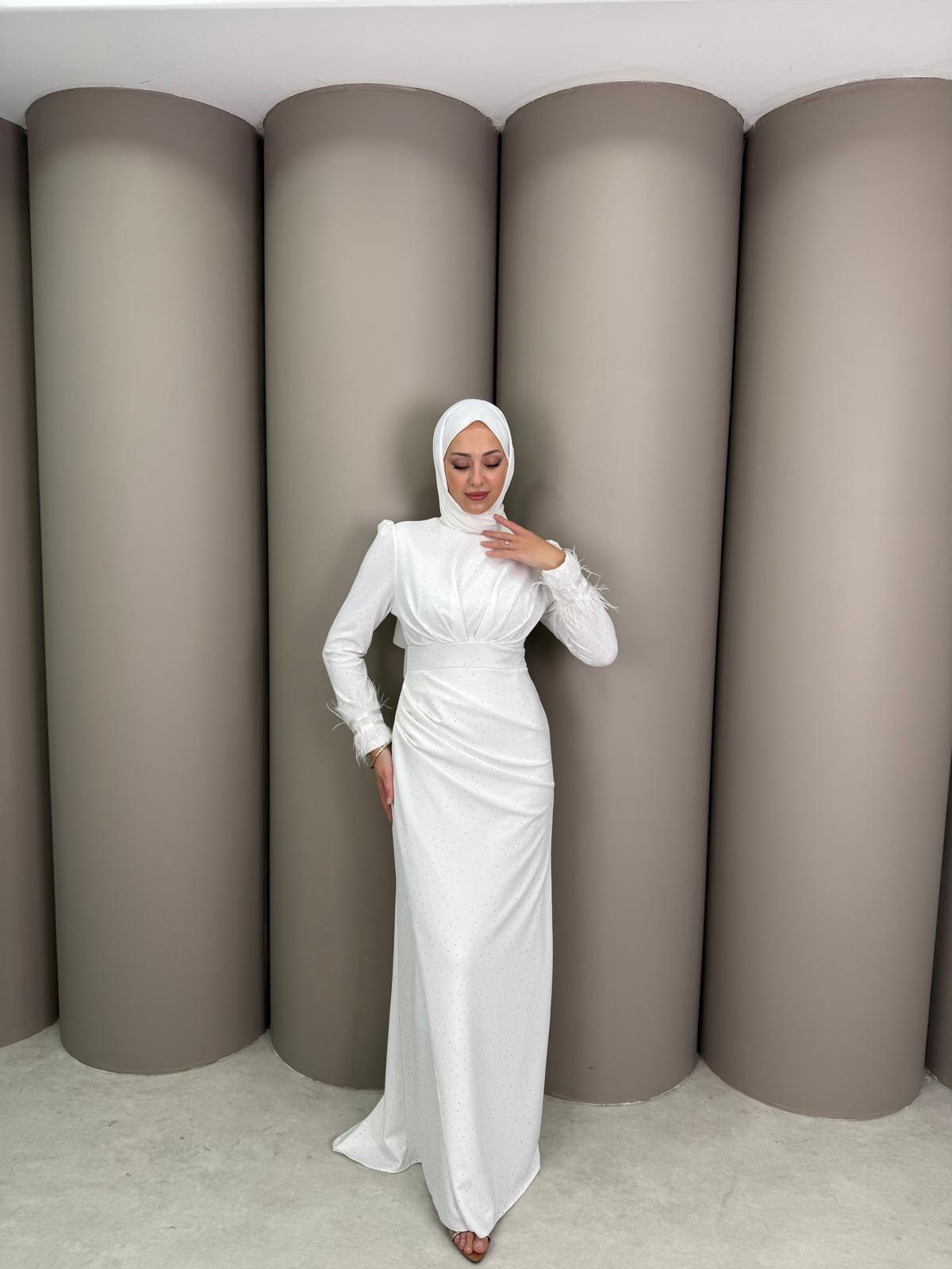 Abiye
Beste Abiye Beyaz