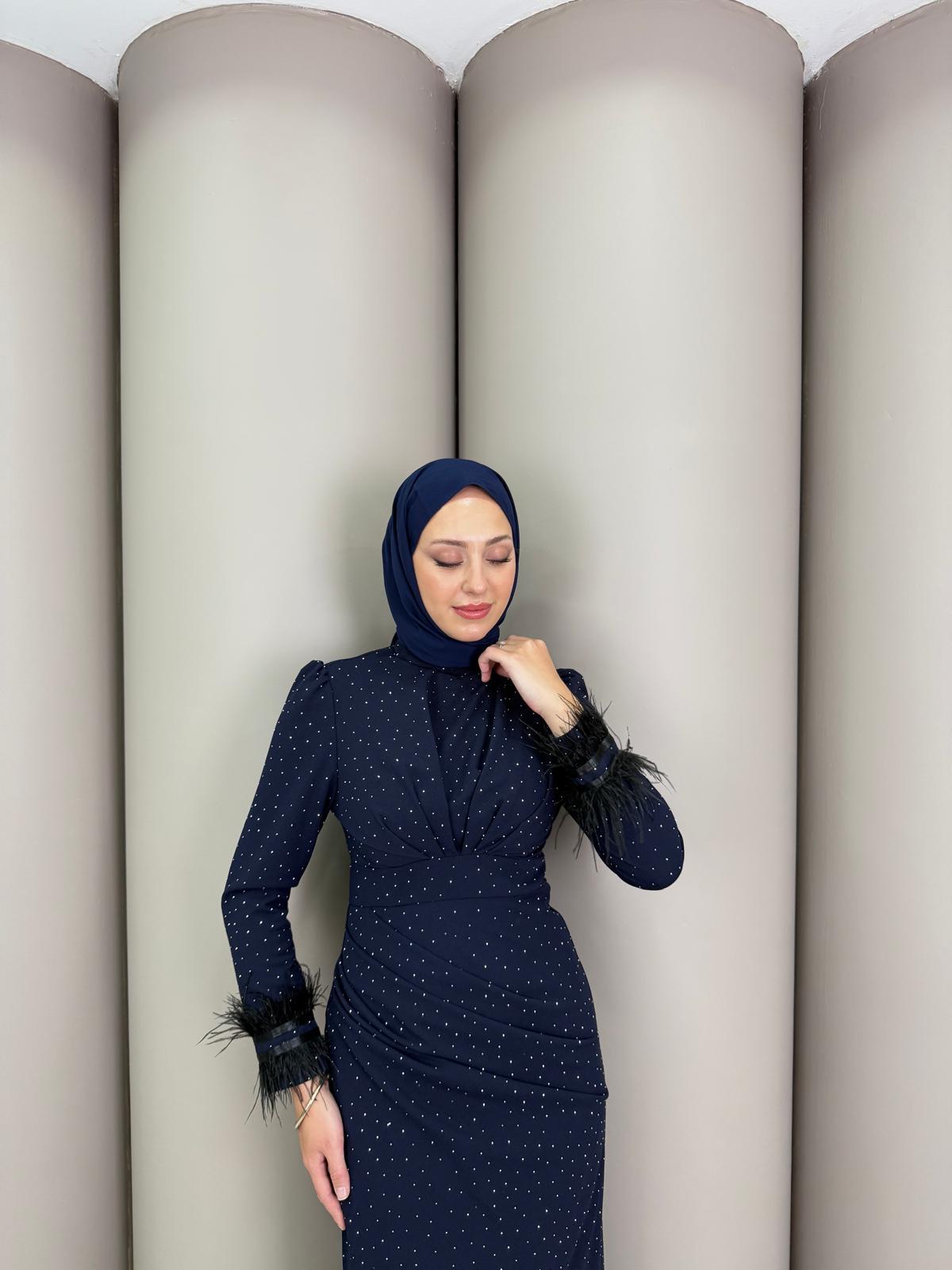 Abiye
Beste Abiye Lacivert