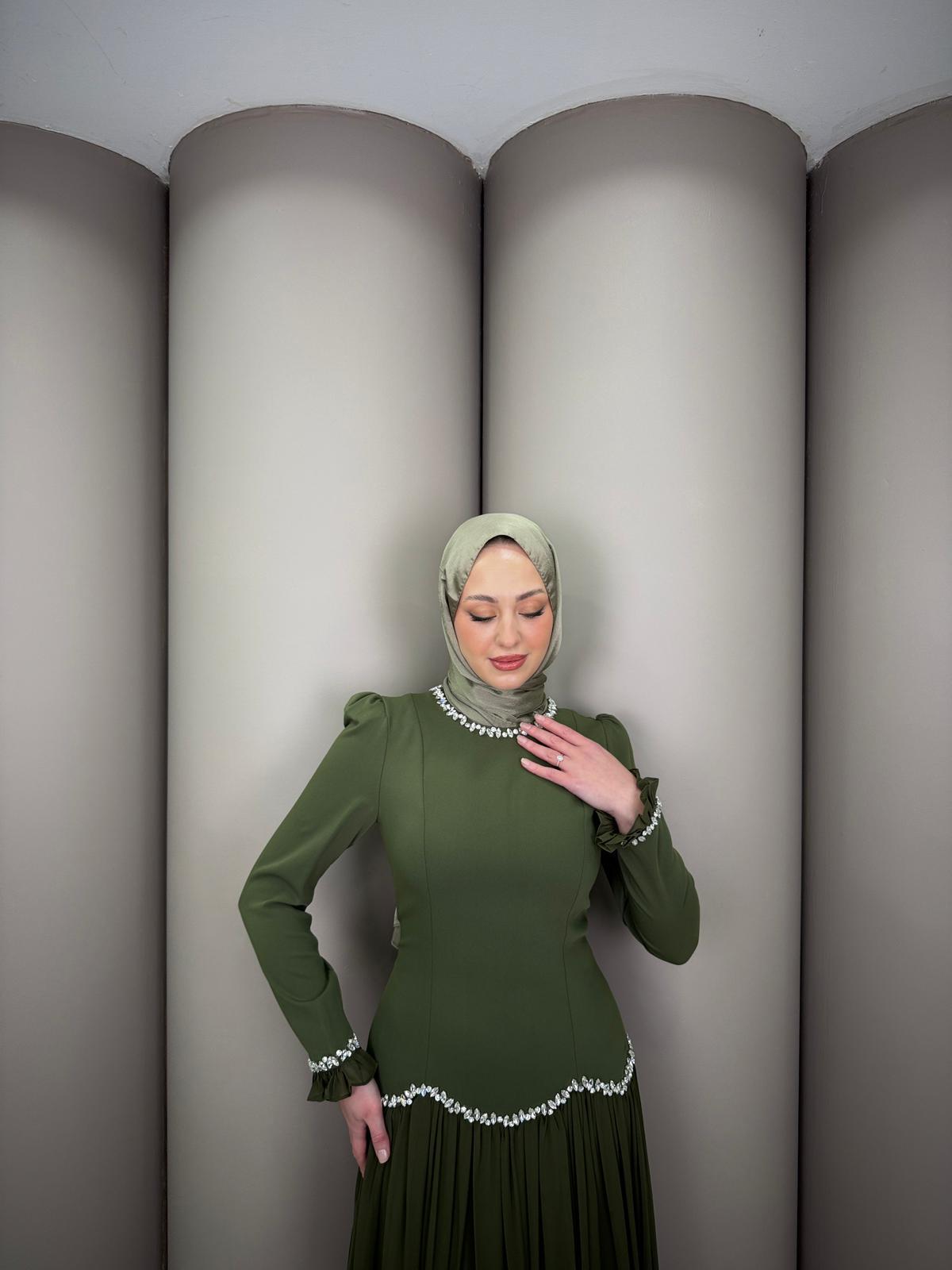 Abiye
Burçin Abiye Çağla Yeşil