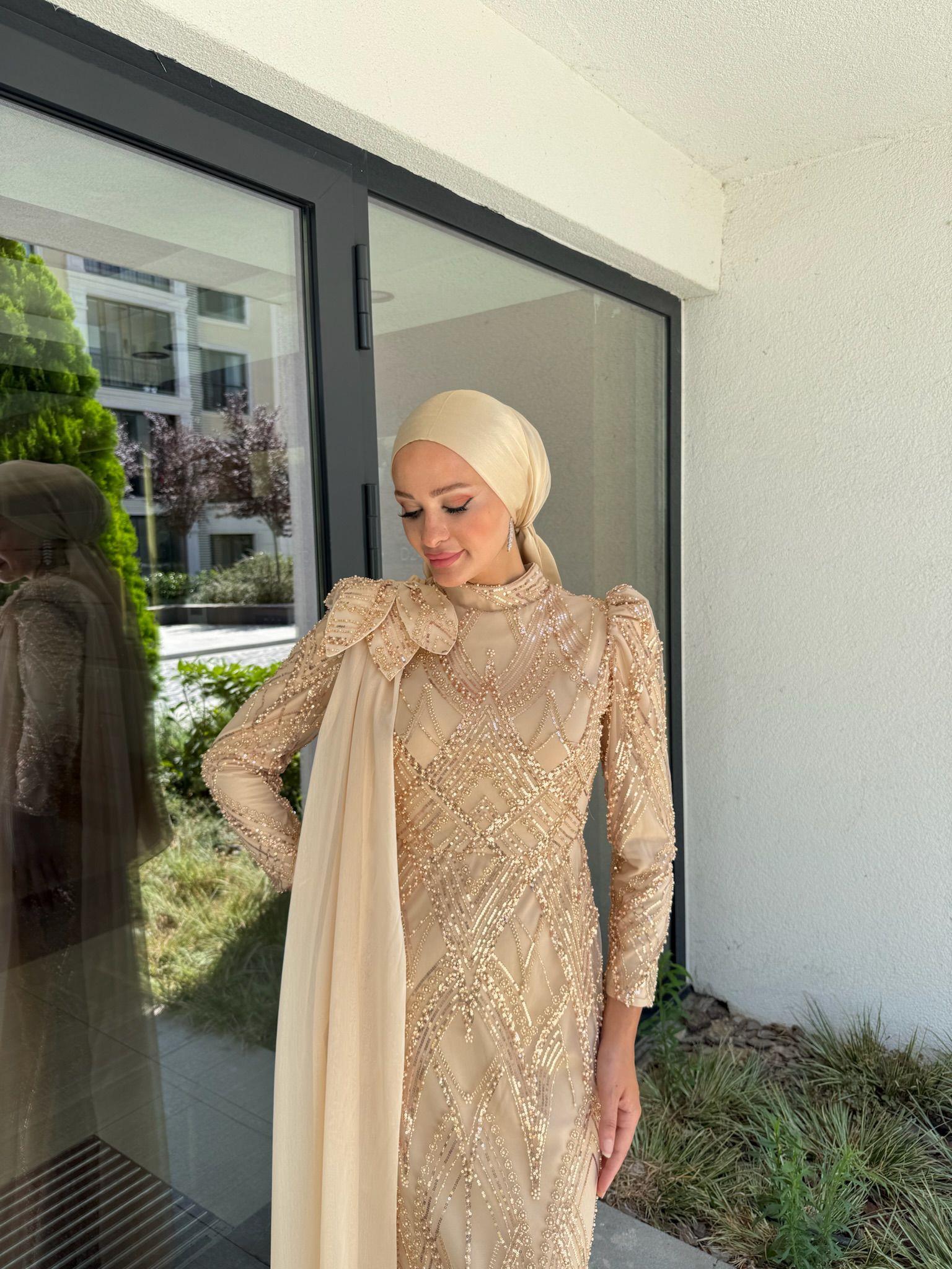 Abiye
Cemre Abiye Gold