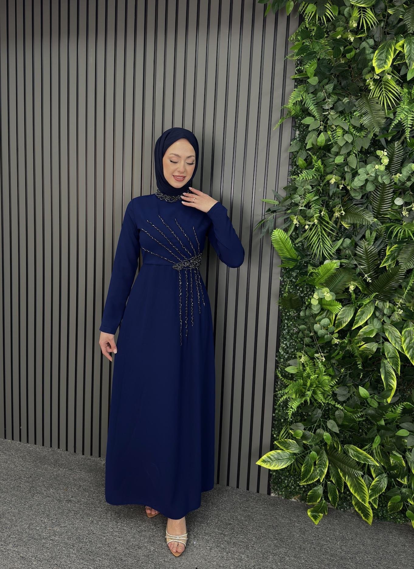Abiye
Elena Abiye Lacivert