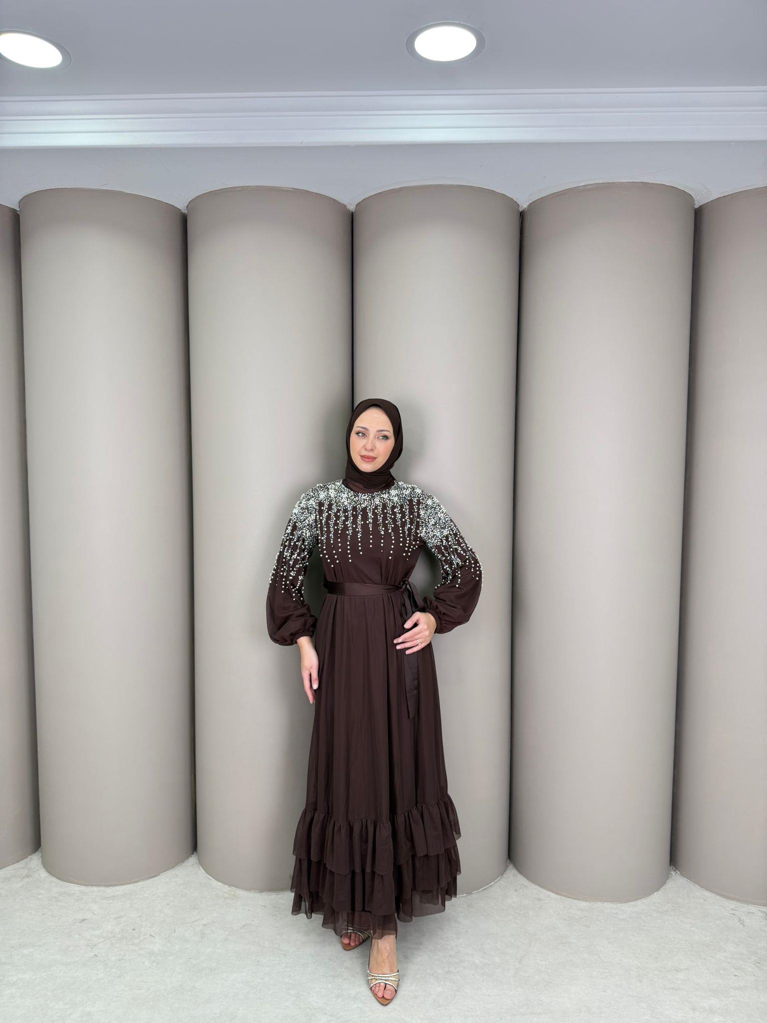 Abiye
Emsal Abiye Kahve