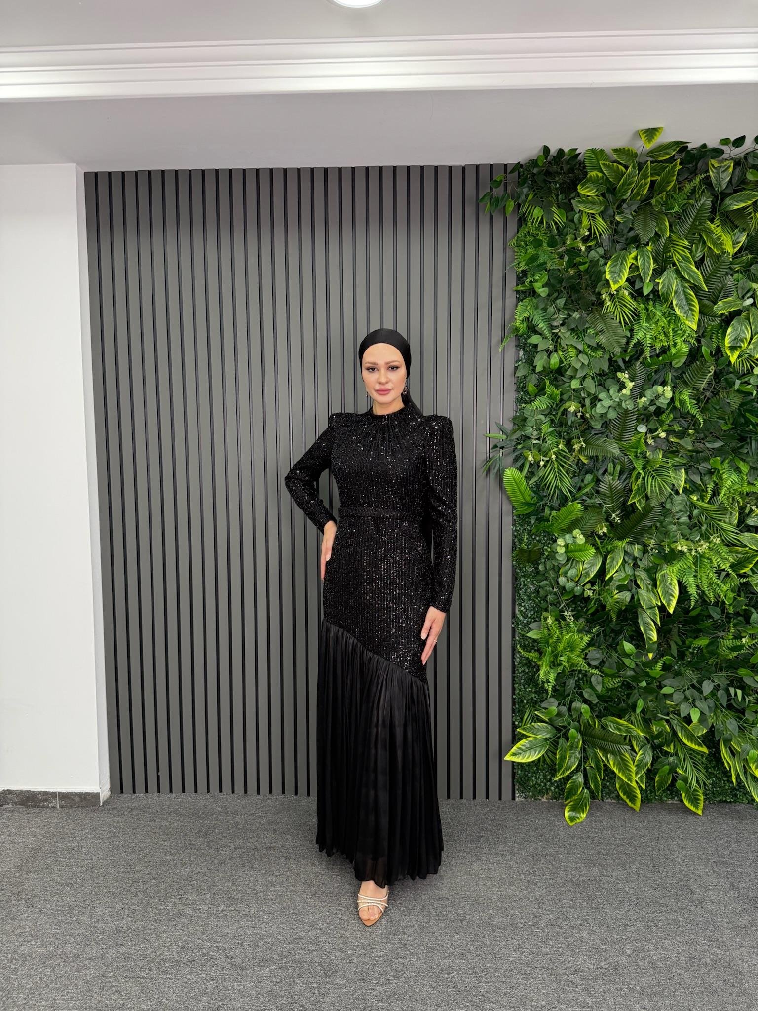 Abiye
Gökçe Abiye Siyah