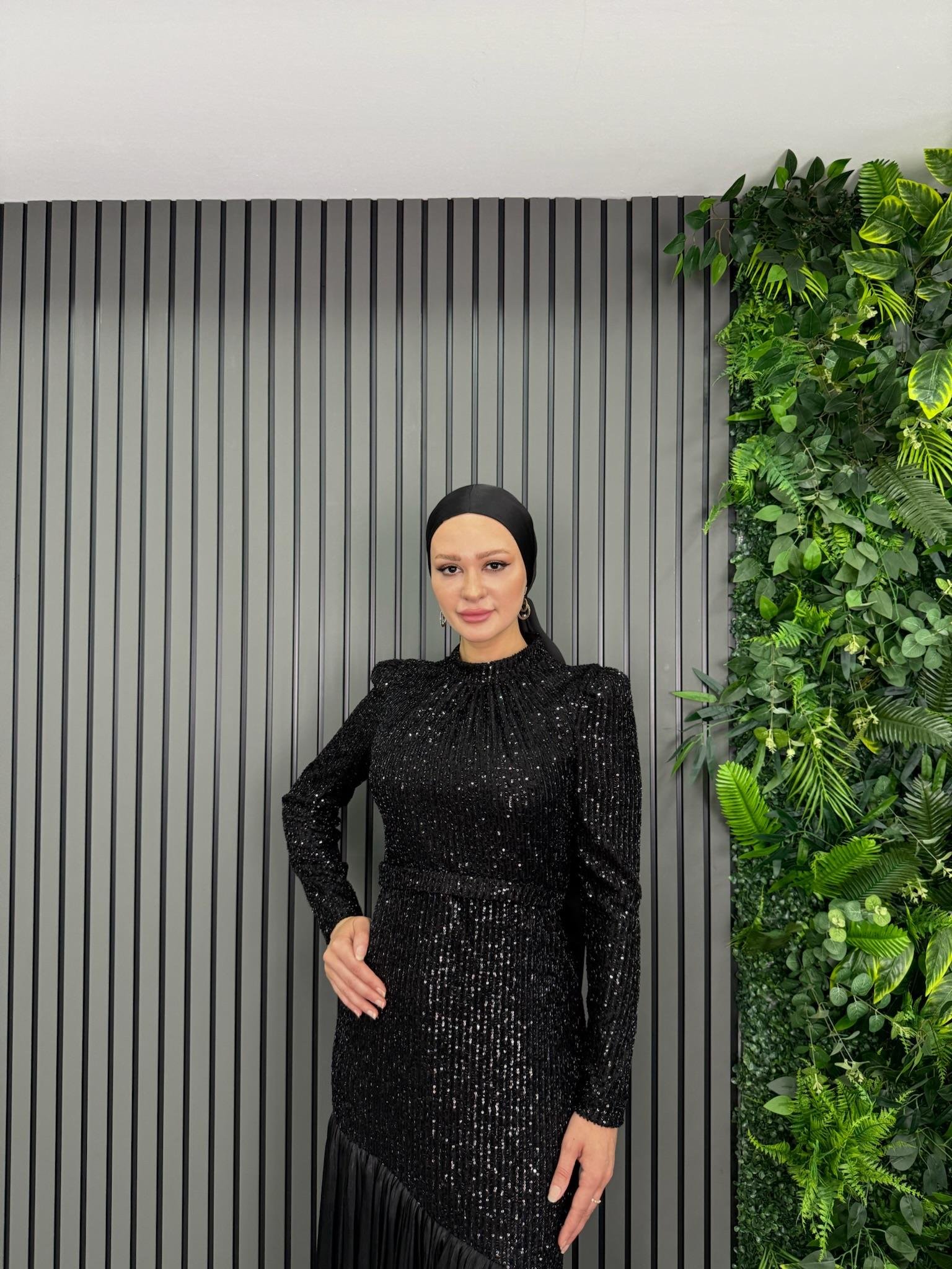 Abiye
Gökçe Abiye Siyah