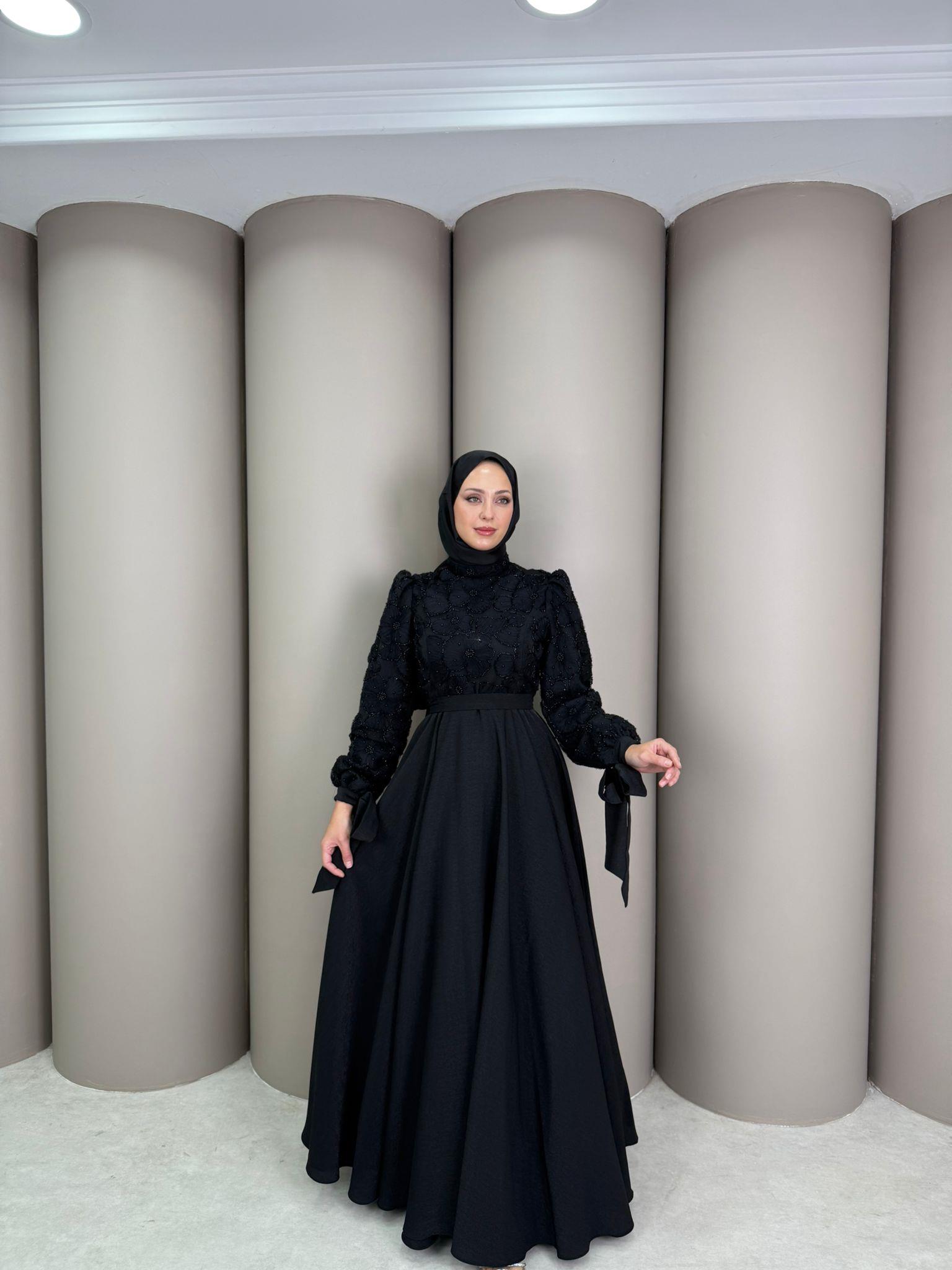 Abiye
Gülru Abiye Siyah