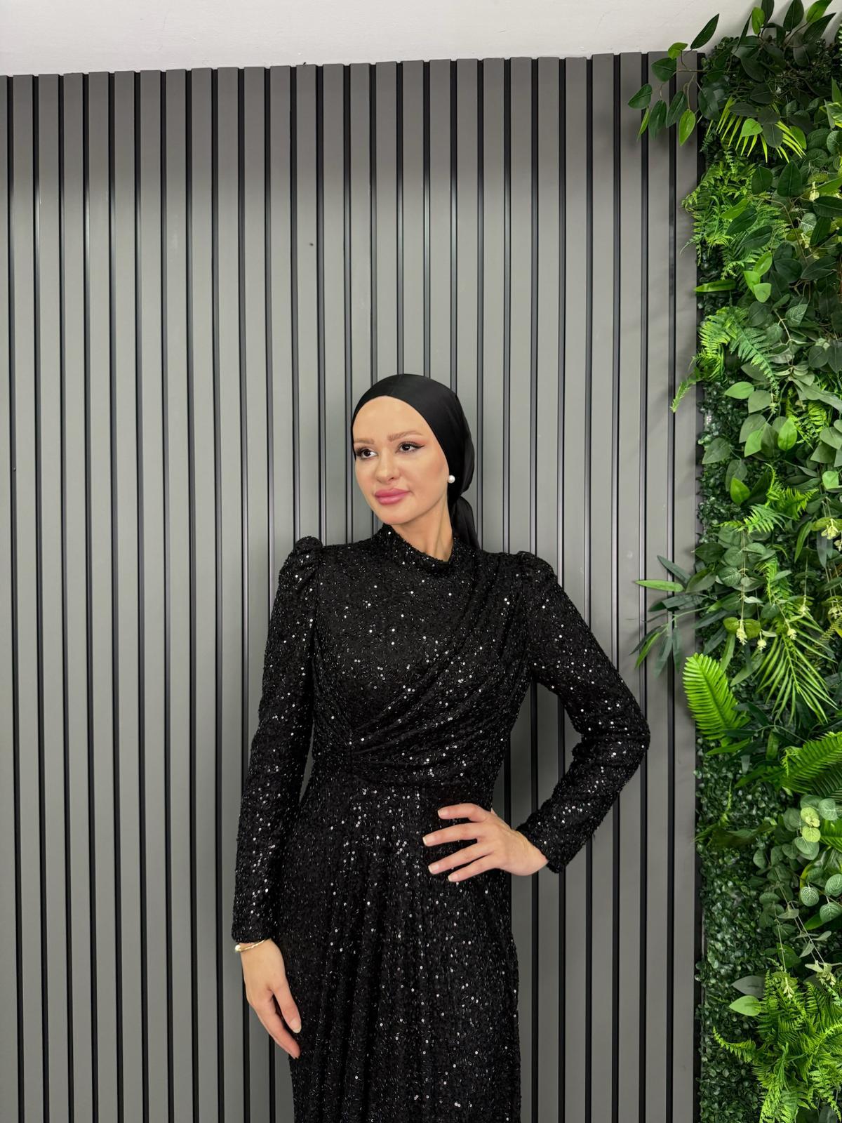 Abiye
Hailey Abiye Siyah