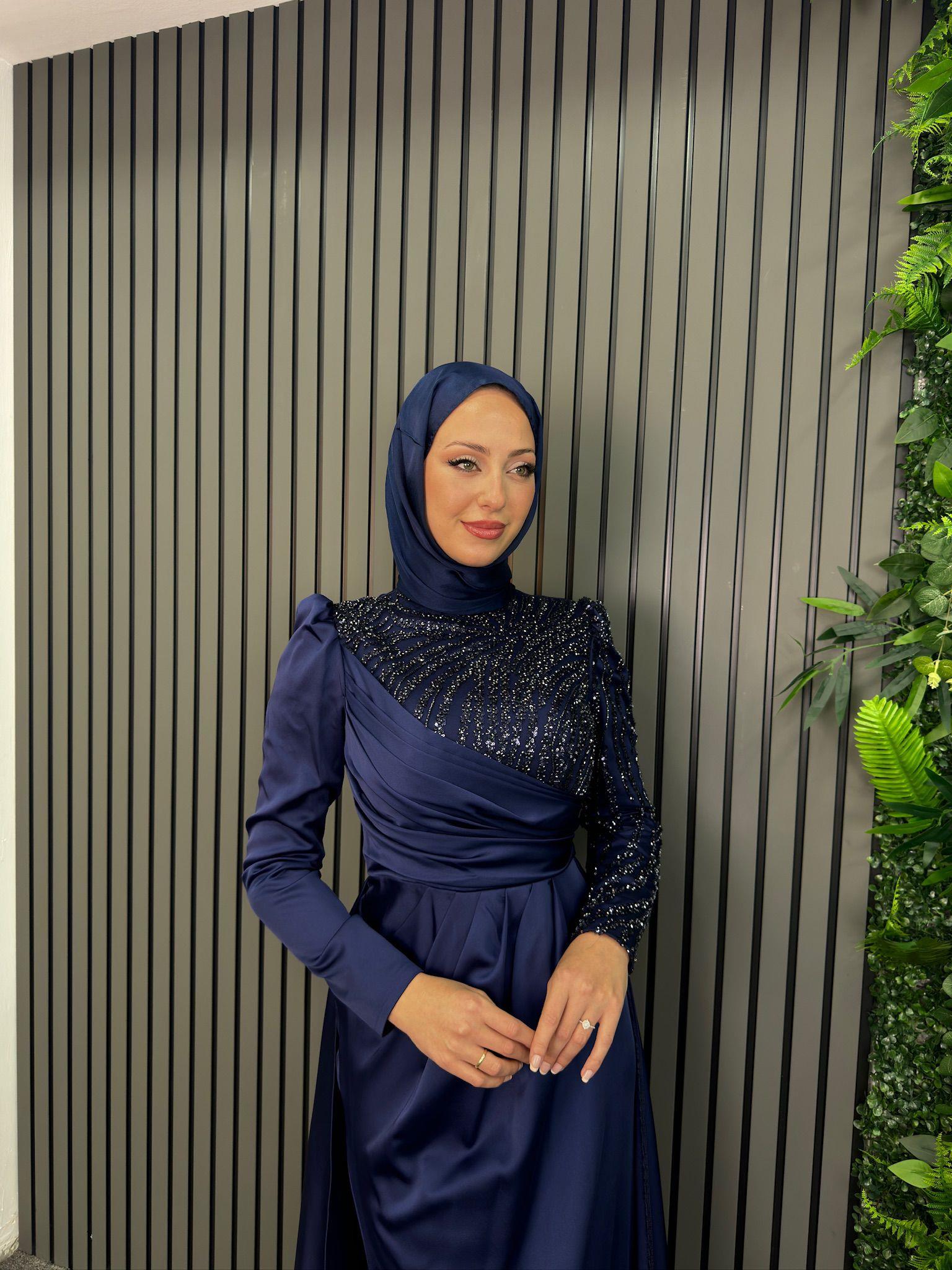Abiye
İdil Abiye Lacivert