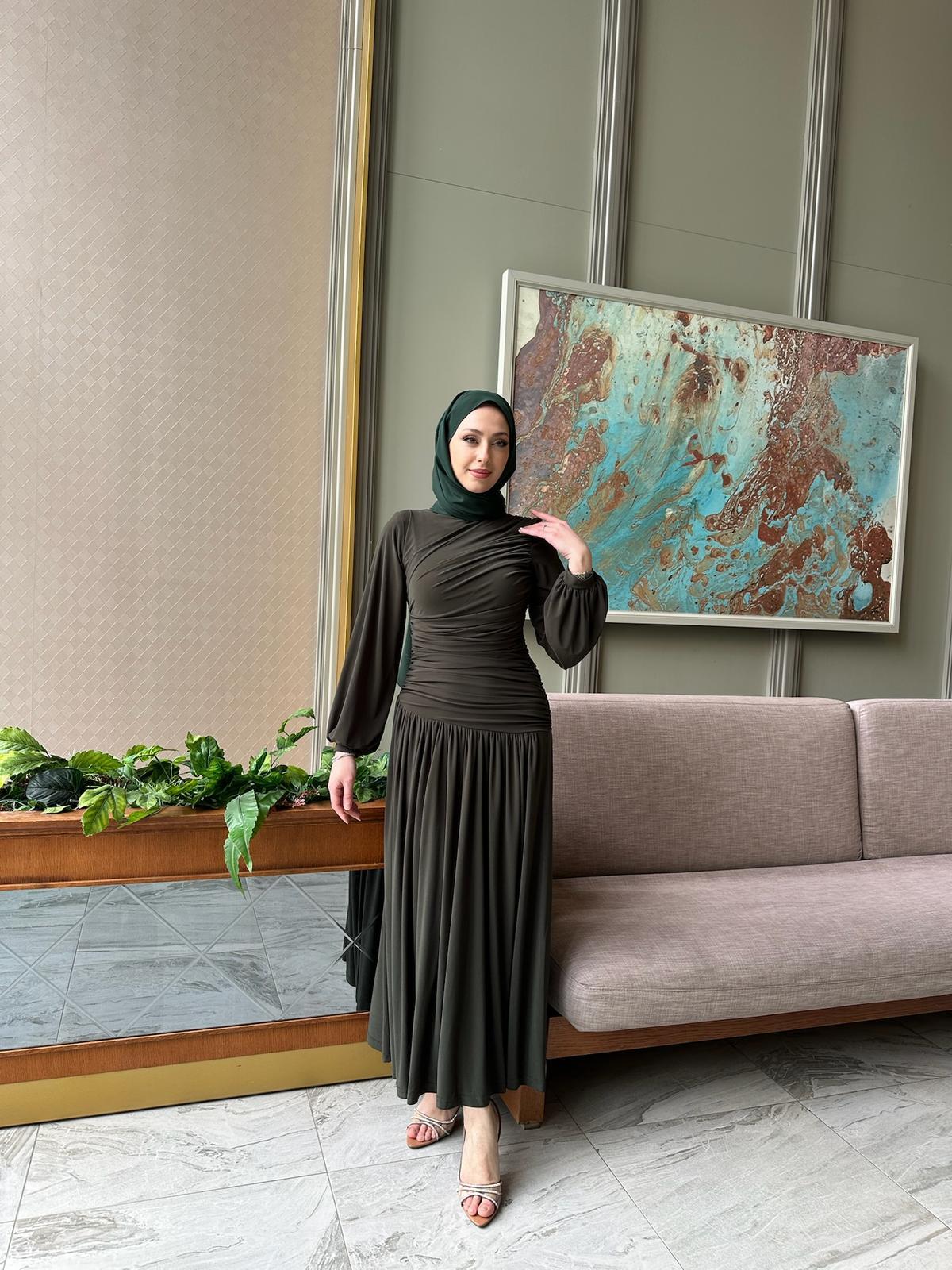 Abiye
IVORY ELBİSE HAKİ YEŞİL 