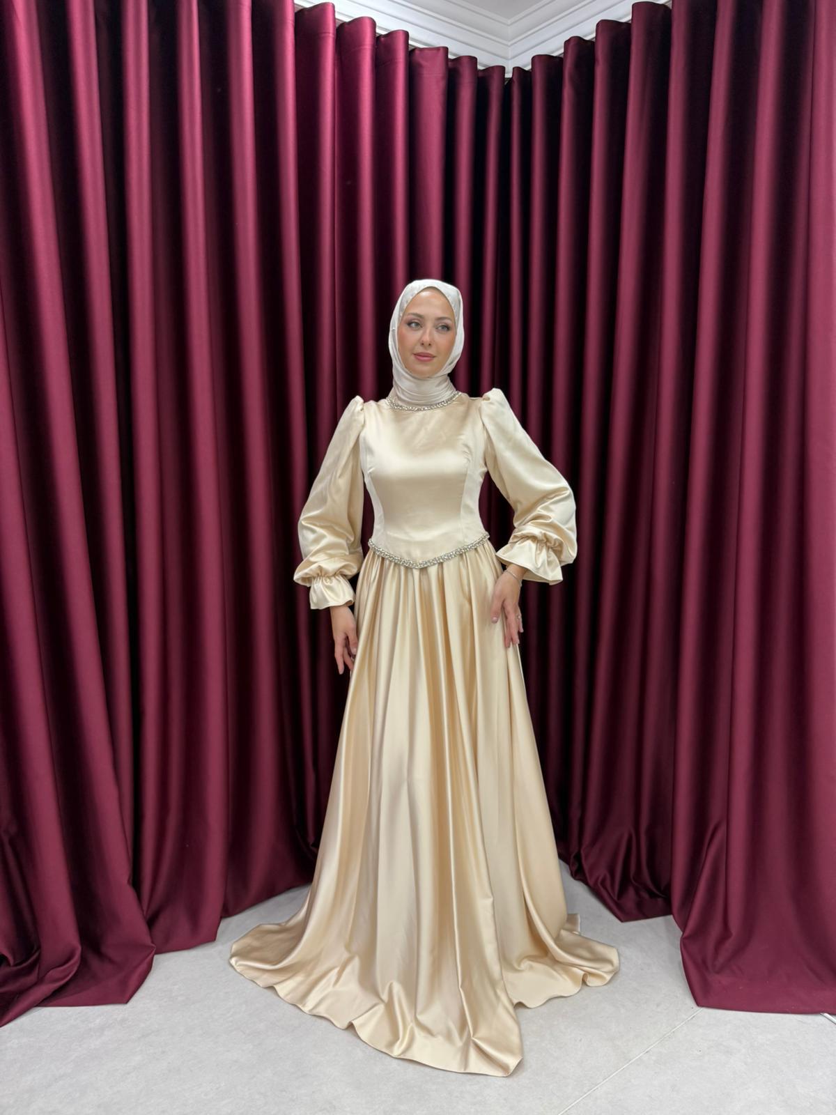 Abiye
Jessica Abiye Bej 