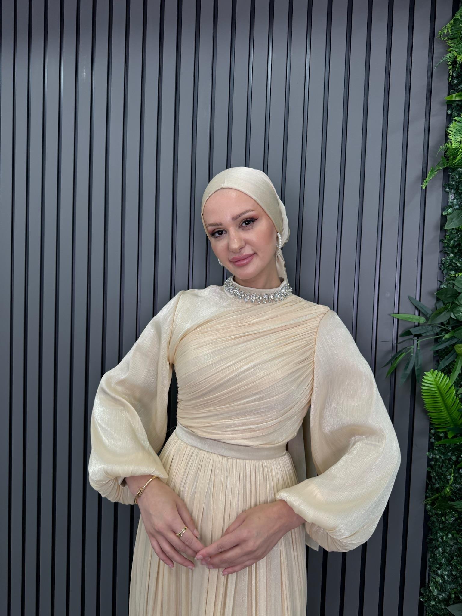 Abiye
Lalin Abiye Soğan Kabuğu