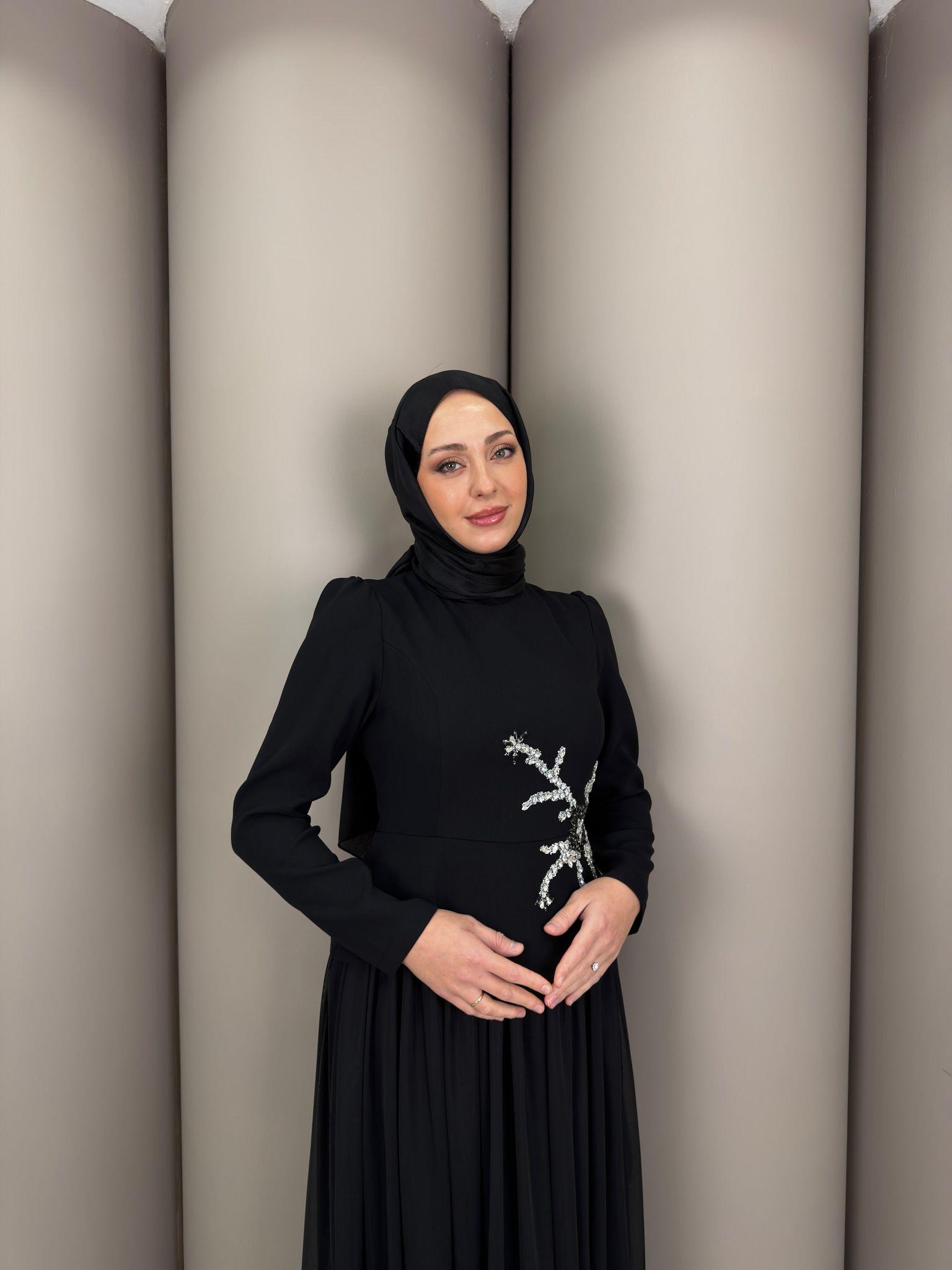 Abiye
Leman Abiye Siyah