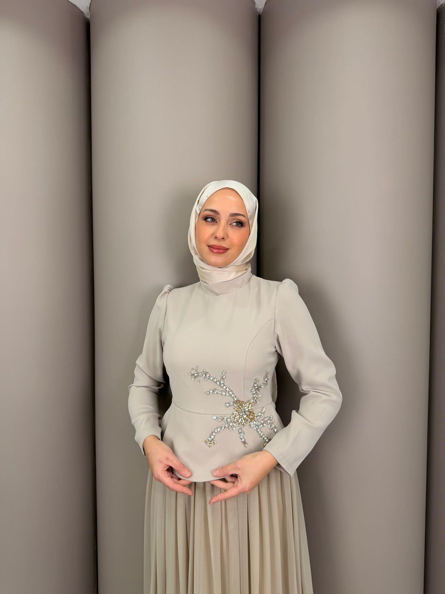 Abiye
Leman Abiye Taş