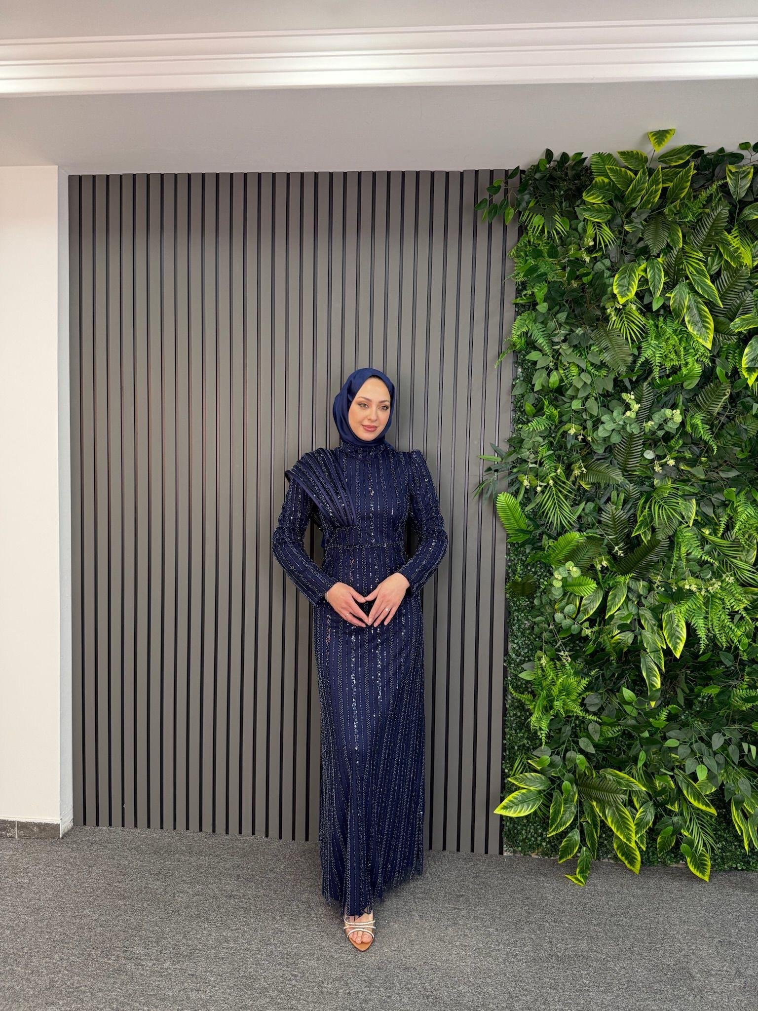 Abiye
Lira Abiye Lacivert