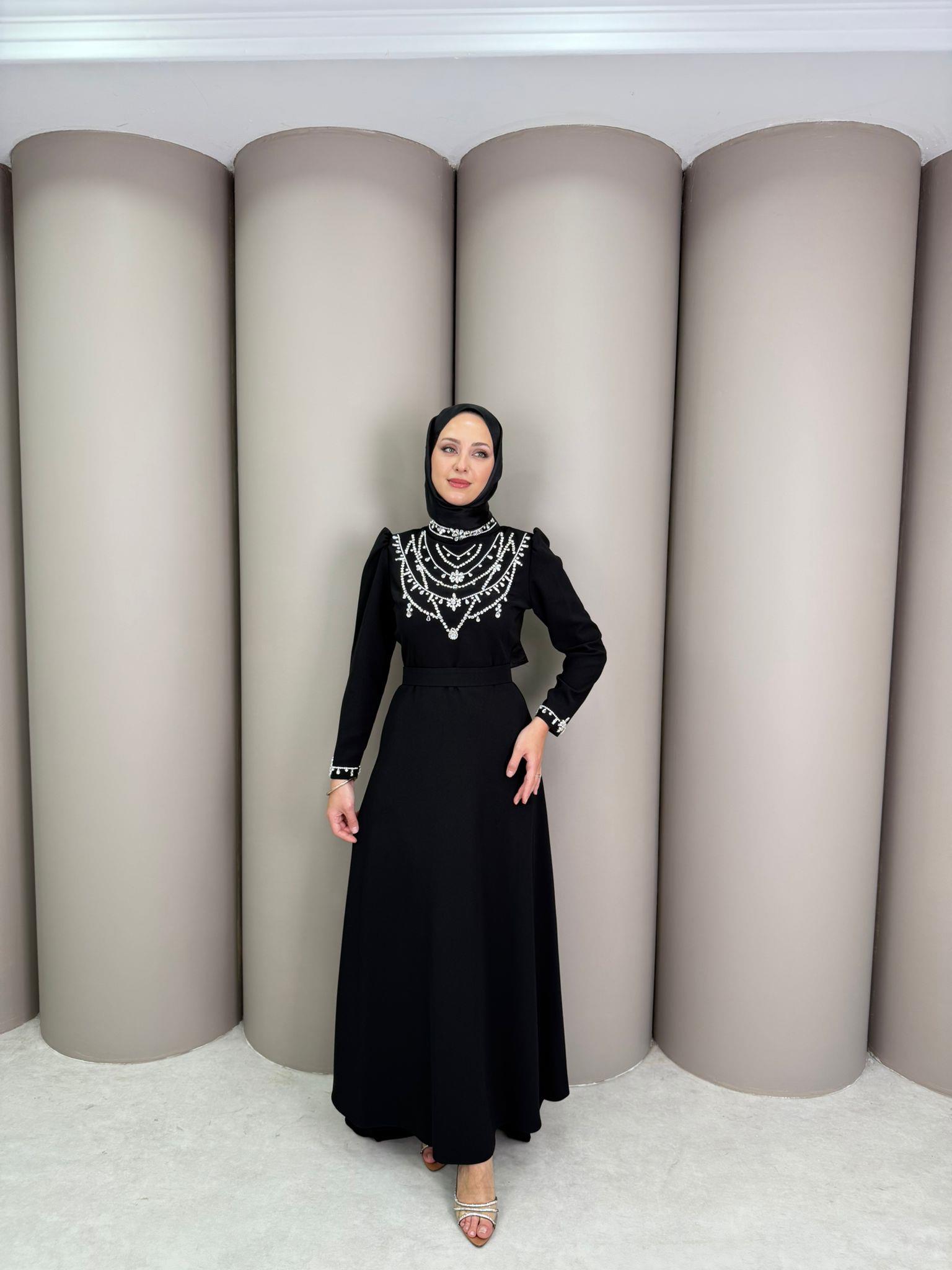 Abiye
Madonna Abiye Siyah