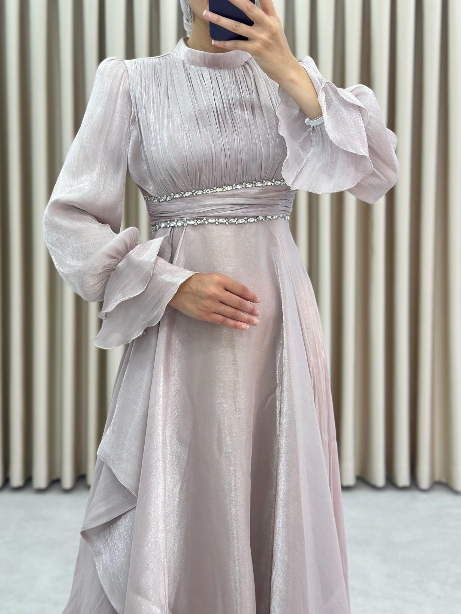 Abiye
Manolya Abiye Taş