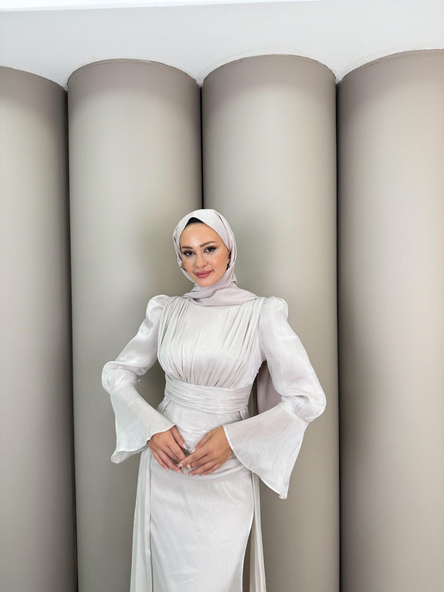 Abiye
Masal Abiye Taş