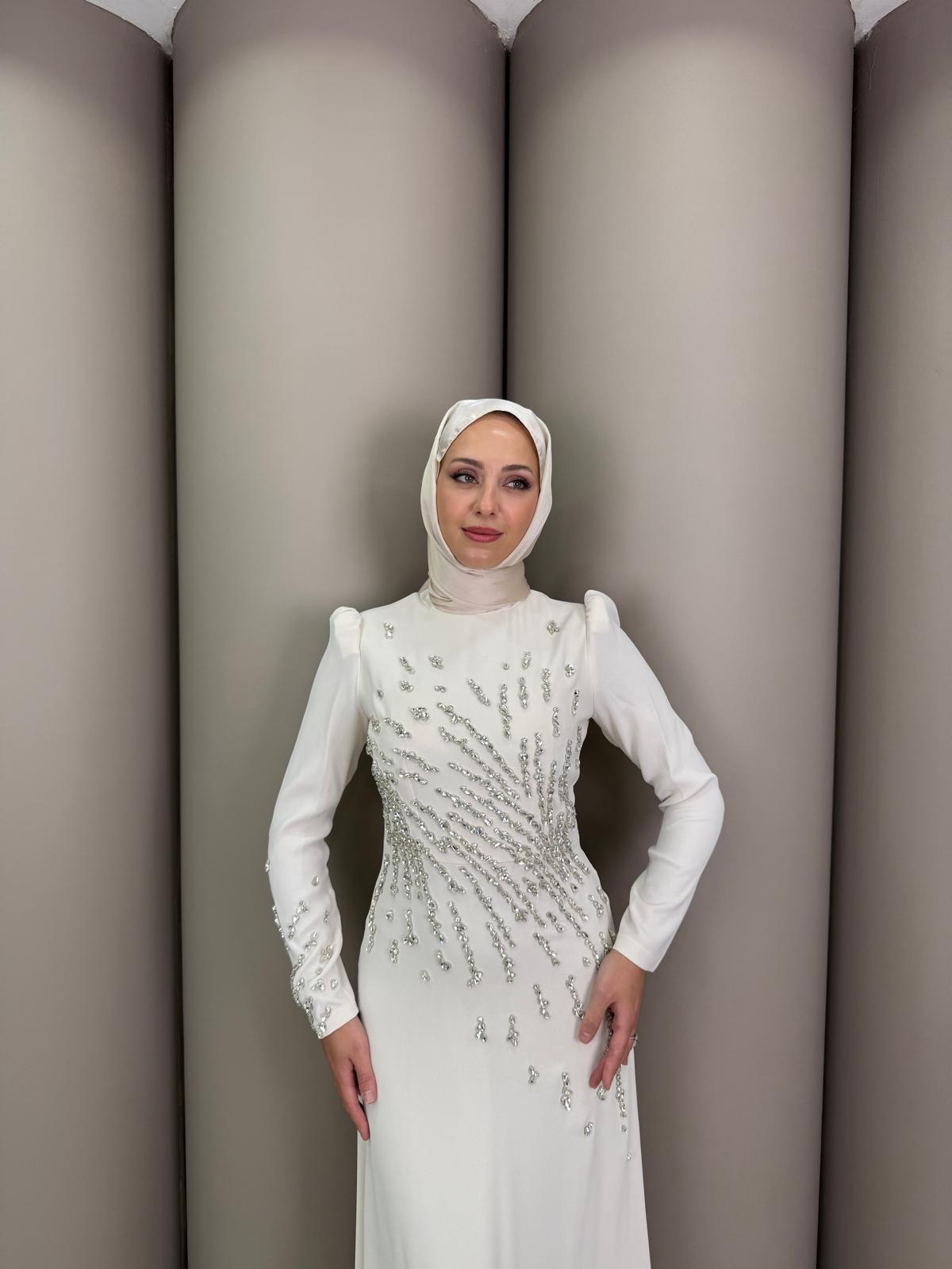 Abiye
Mavi Abiye Beyaz