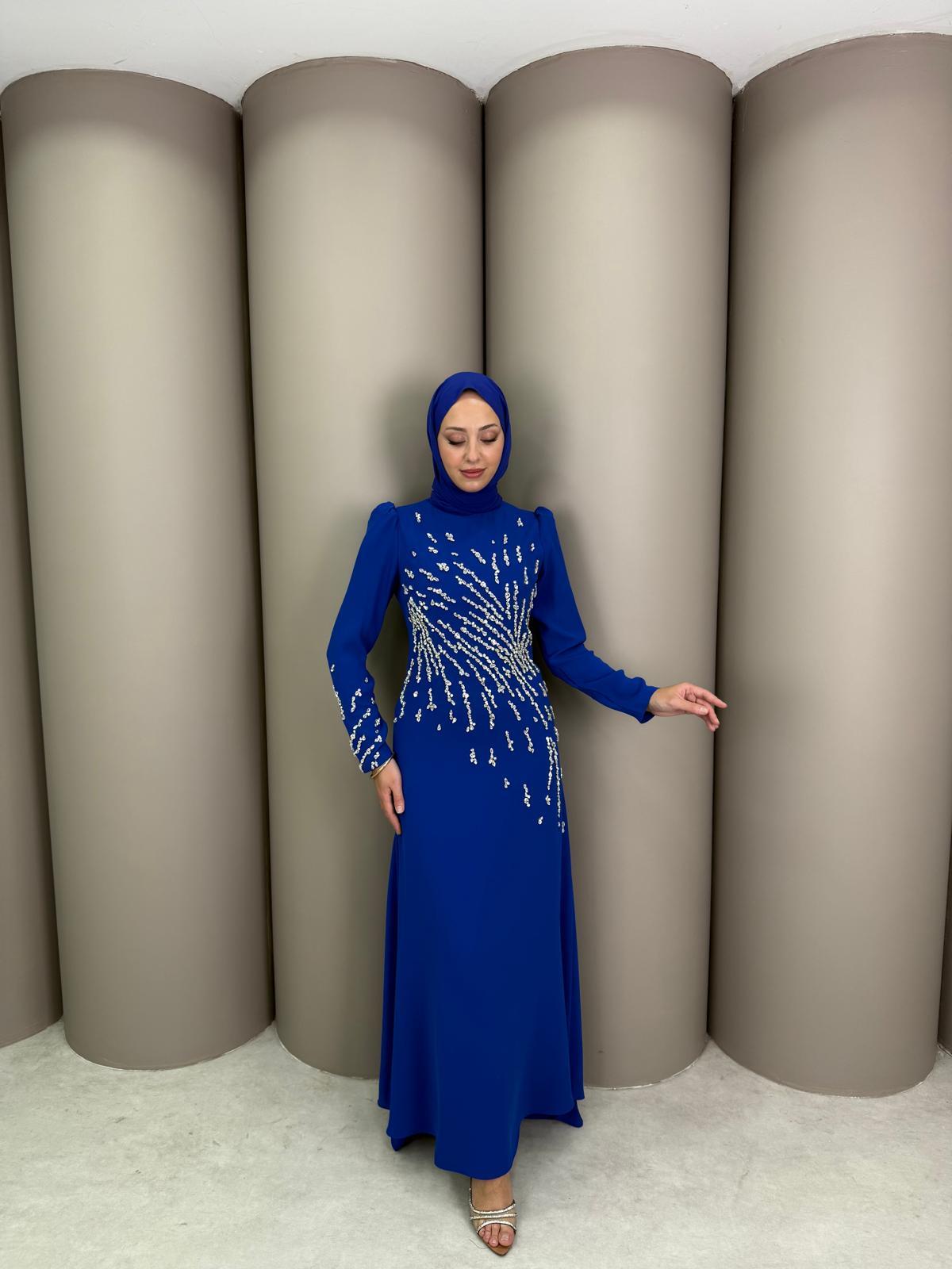 Abiye
Mavi Abiye Saks Mavi 