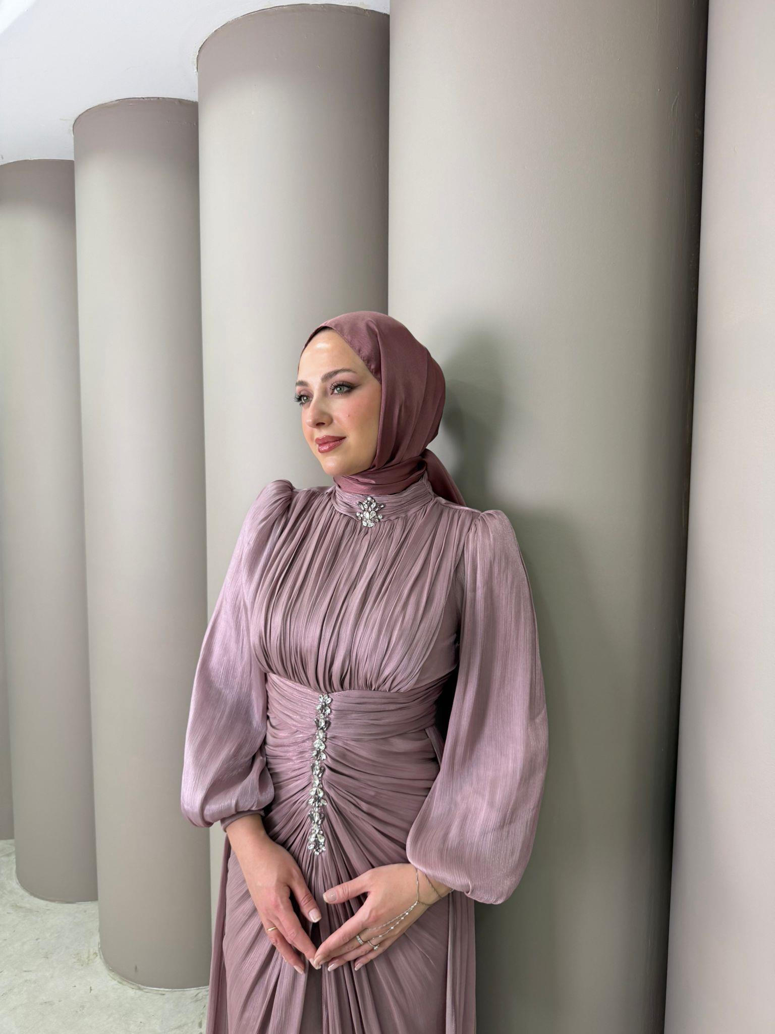 Abiye
Maya Abiye Gül Kurusu