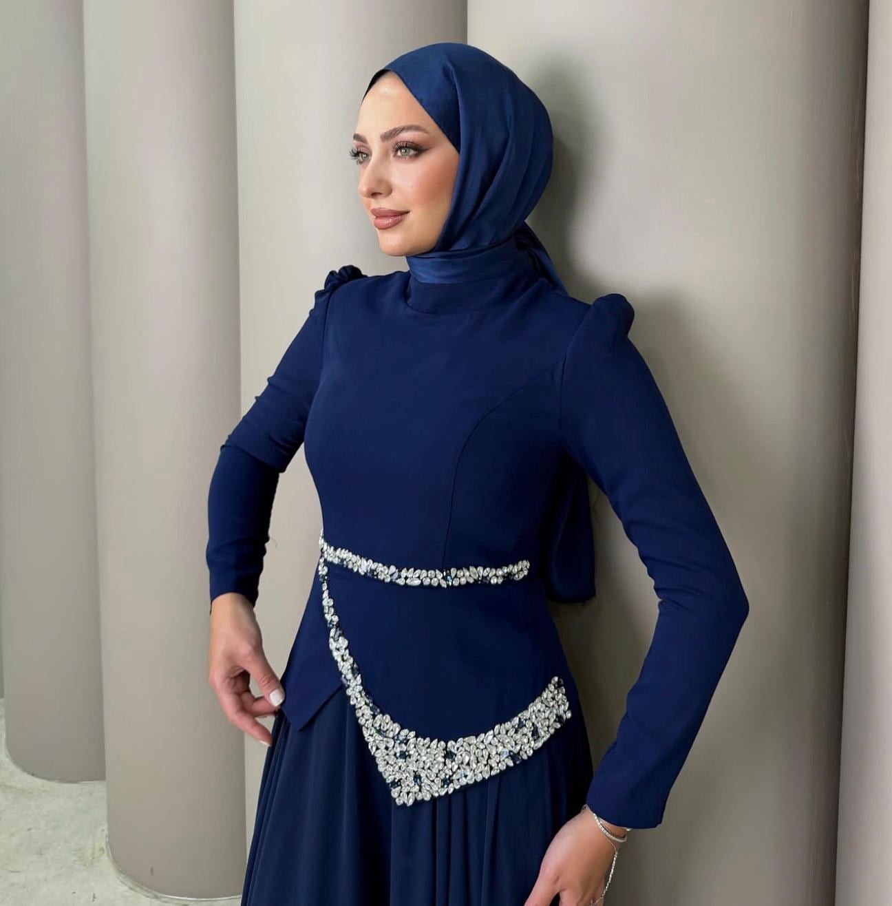 Abiye
Melike Abiye Lacivert