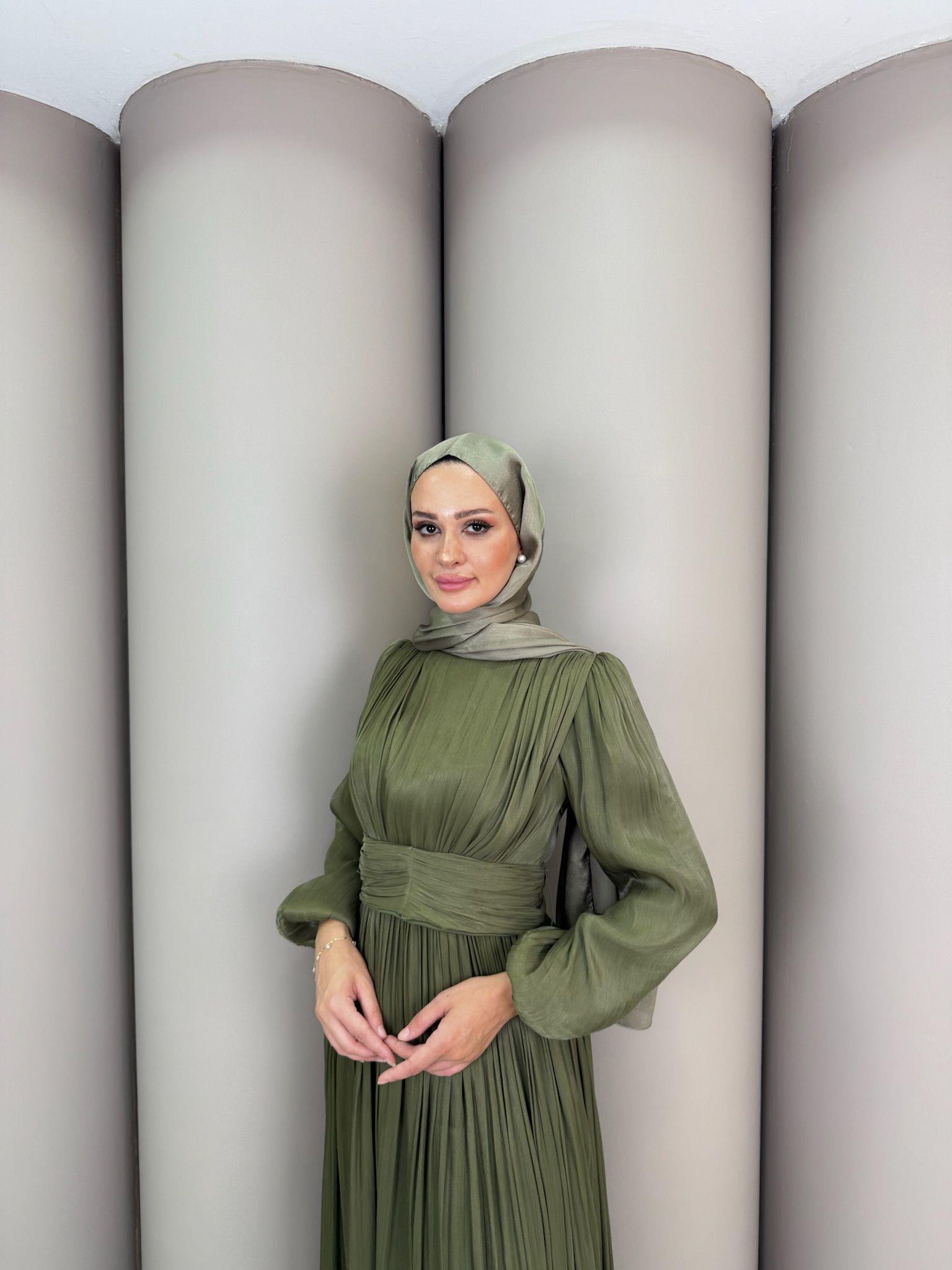 Abiye
Müge Abiye Haki Yeşil