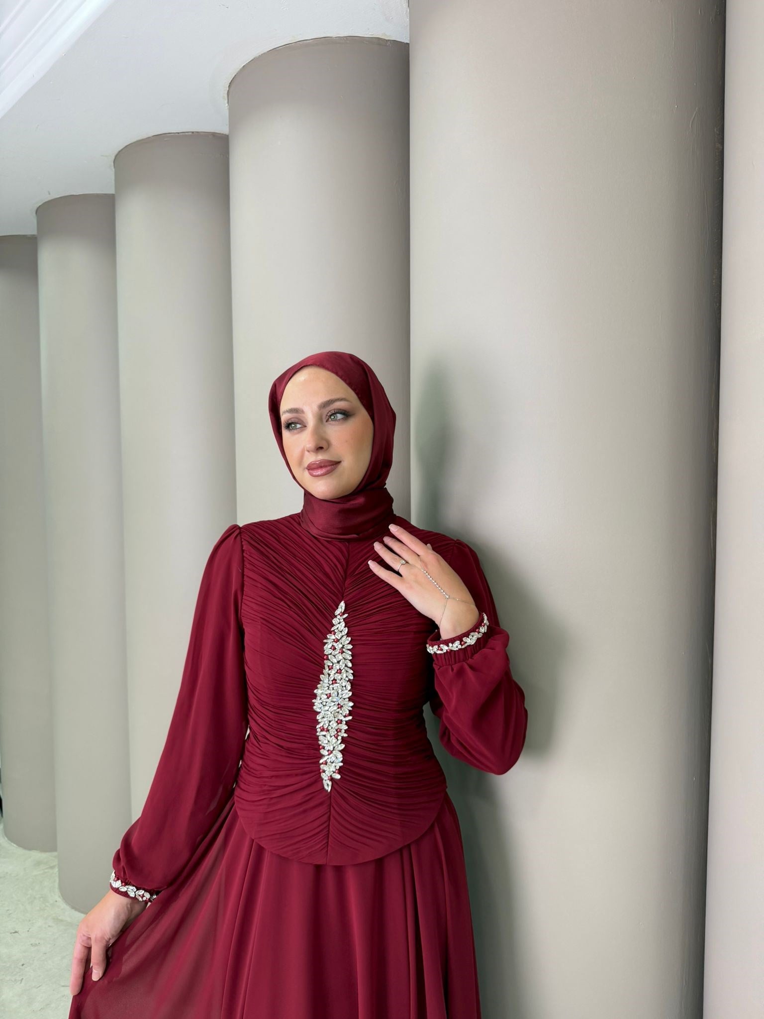 Abiye
Nur Abiye Bordo