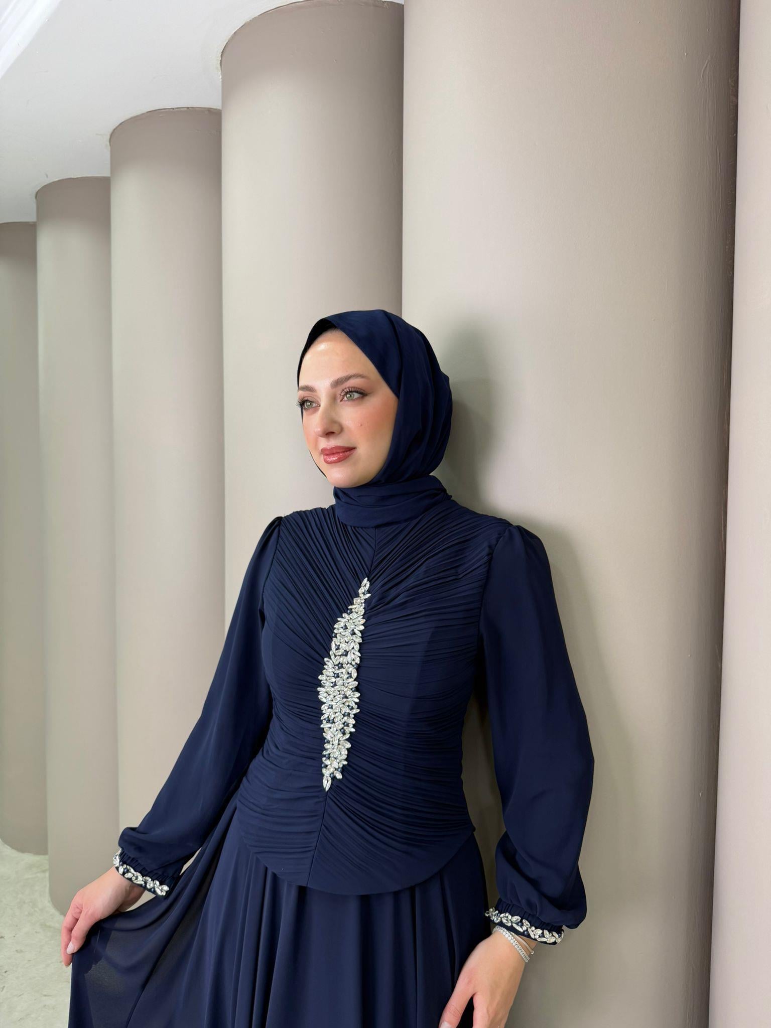 Abiye
Nur Abiye Lacivert