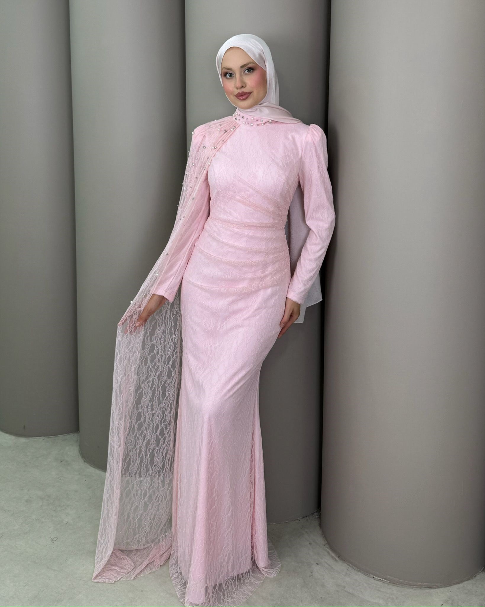 Abiye
Ömrüm Abiye Pembe